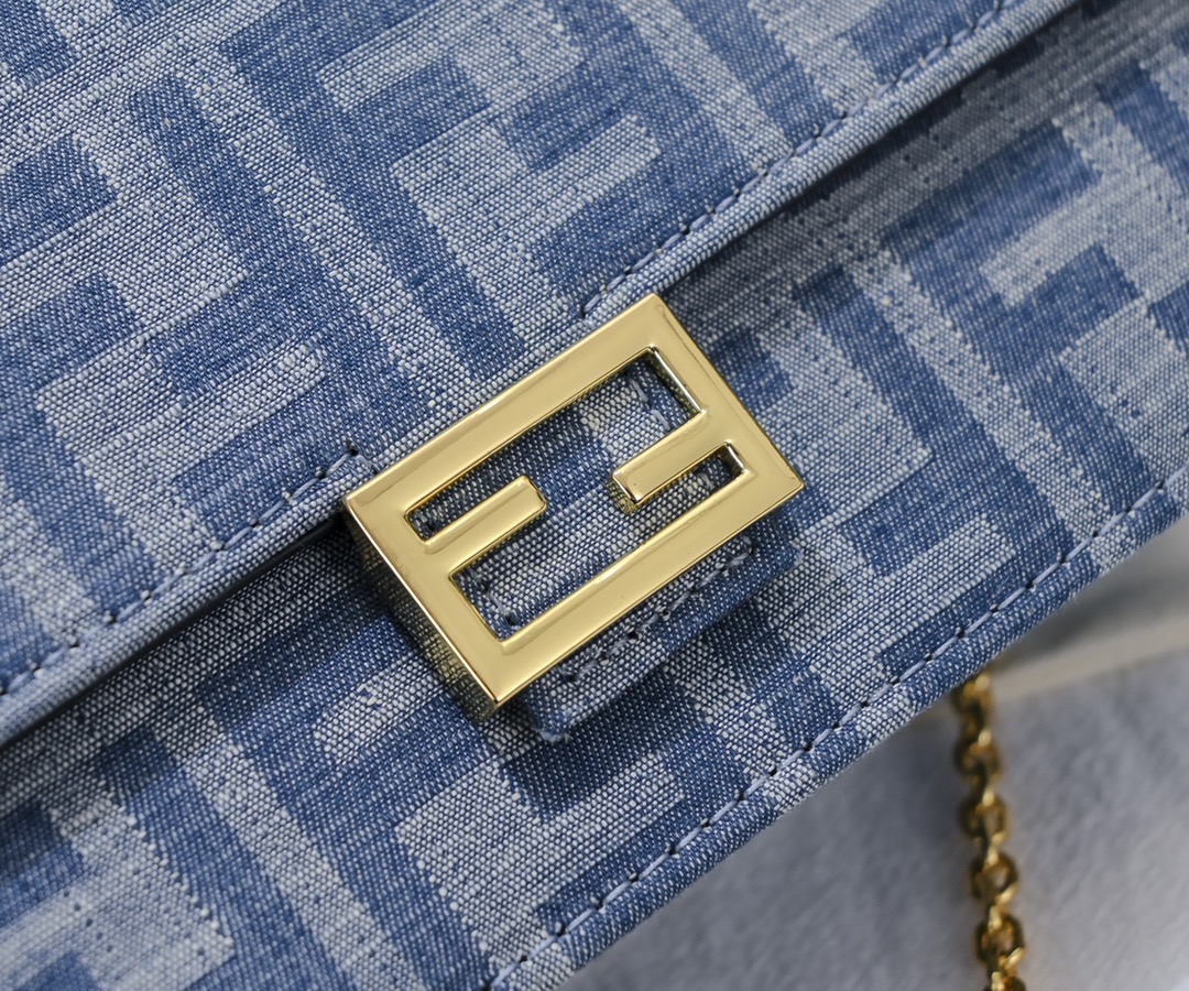[TOP] FENDI FF Baguette Bag 21x5x11.5cm - Denim