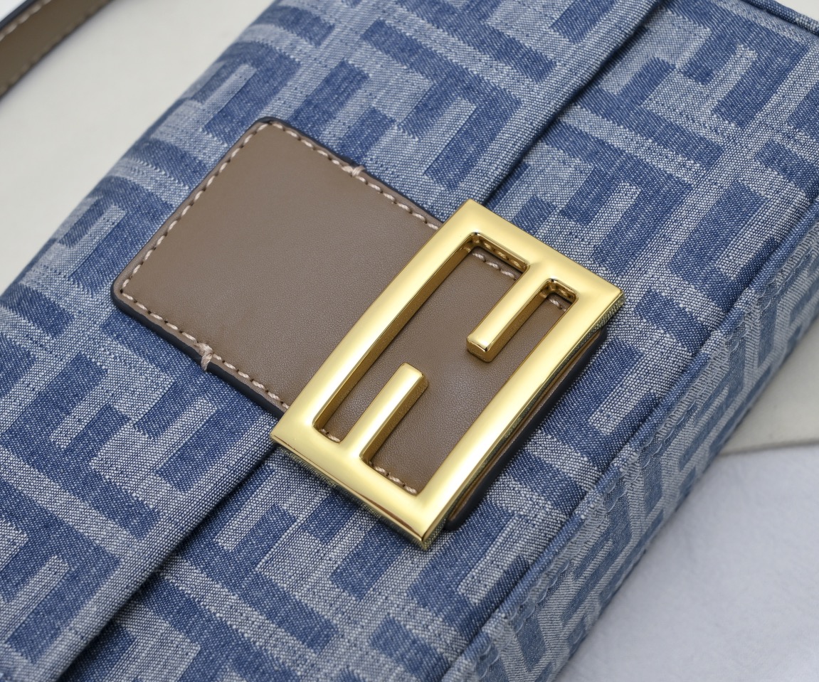 [TOP] FENDI FF Baguette Bag 19x10x4cm/26x13x6cm - Denim