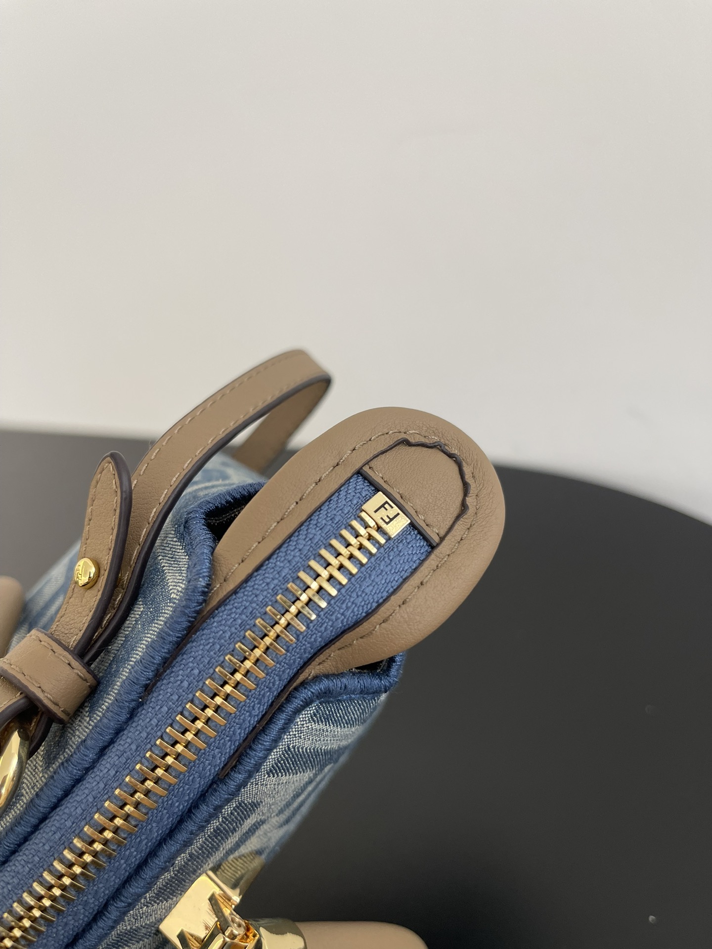 [TOP] FENDI Boston By The Way Bag 17.5x18x8cm - Denim