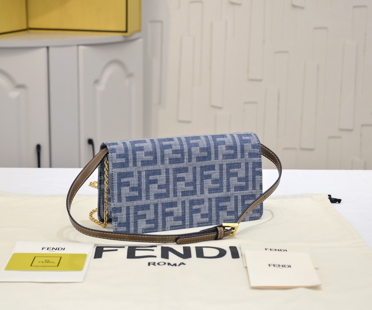 [TOP] FENDI FF Baguette Bag 21x5x11.5cm - Denim