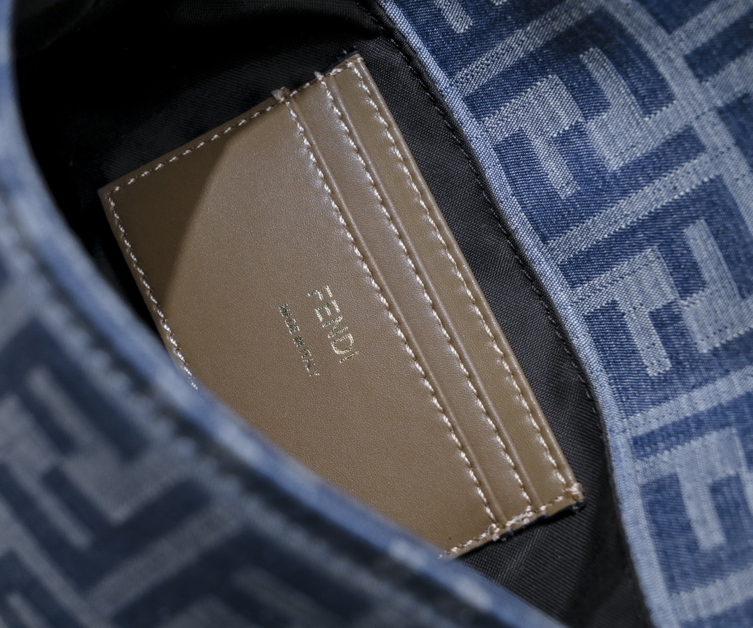 [TOP] FENDI FF Baguette Bag 19x10x4cm/26x13x6cm - Denim