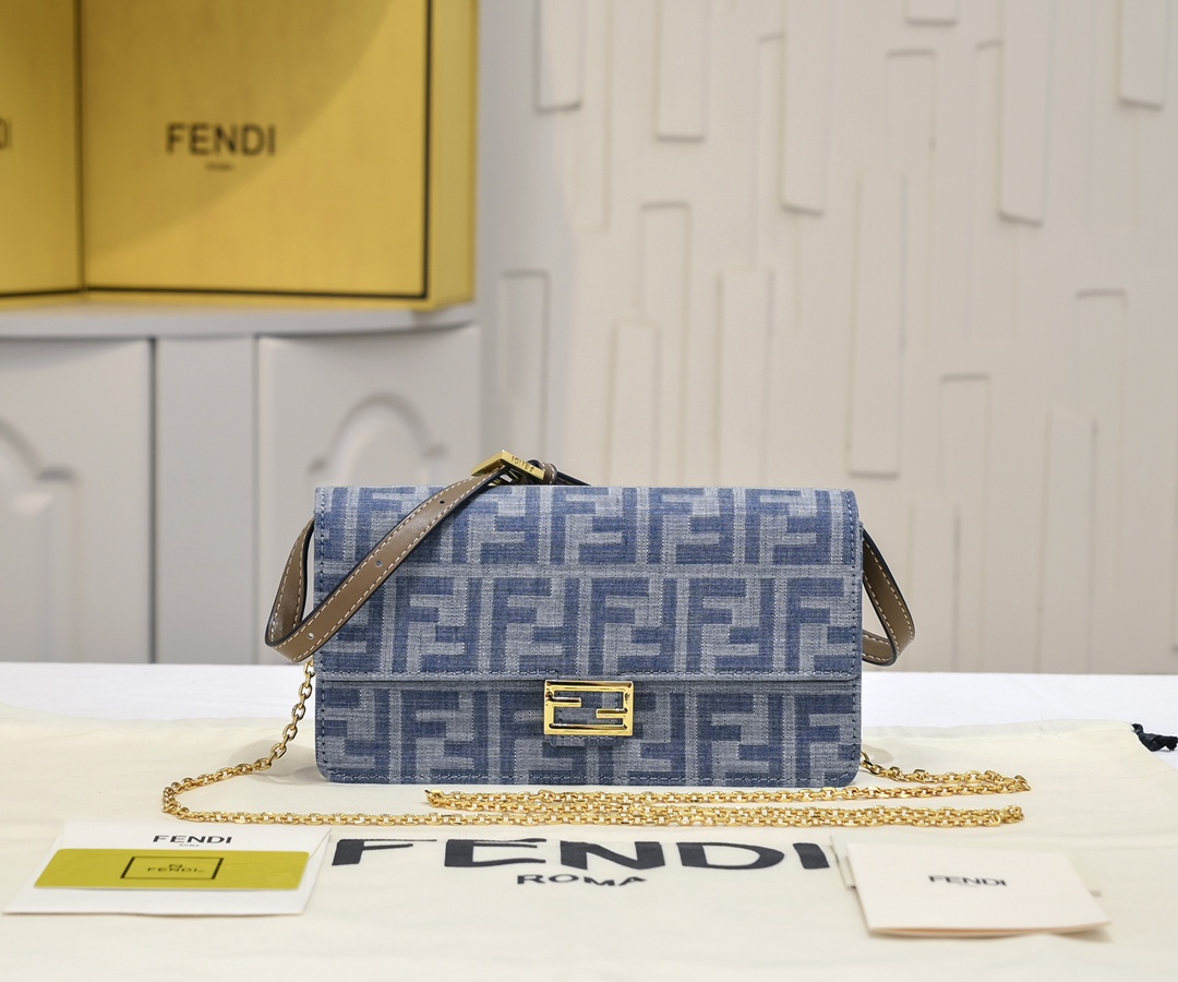 [TOP] FENDI FF Baguette Bag 21x5x11.5cm - Denim