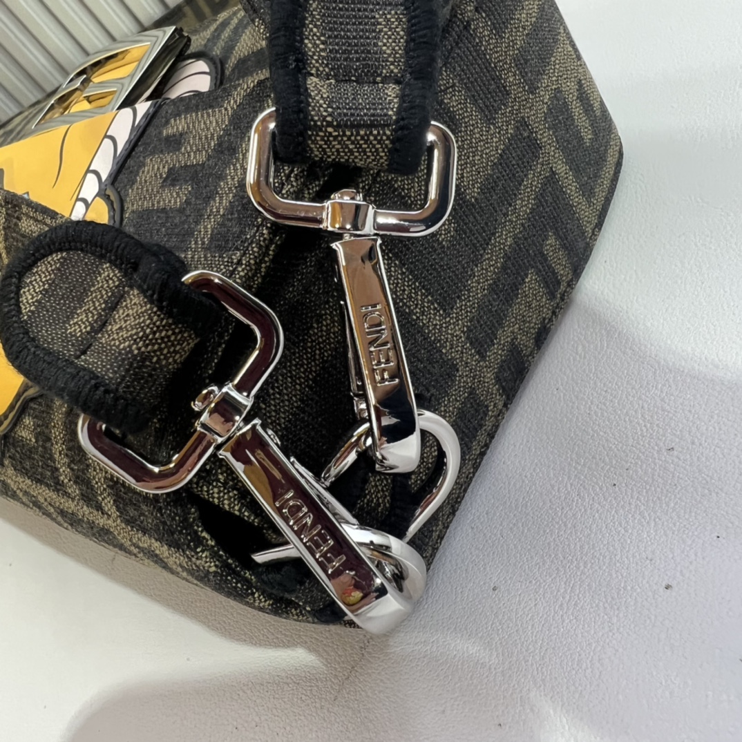[TOP] FENDI x FRGMT x Pokémon FF Baguette Bag 27x15x6cm - Brown