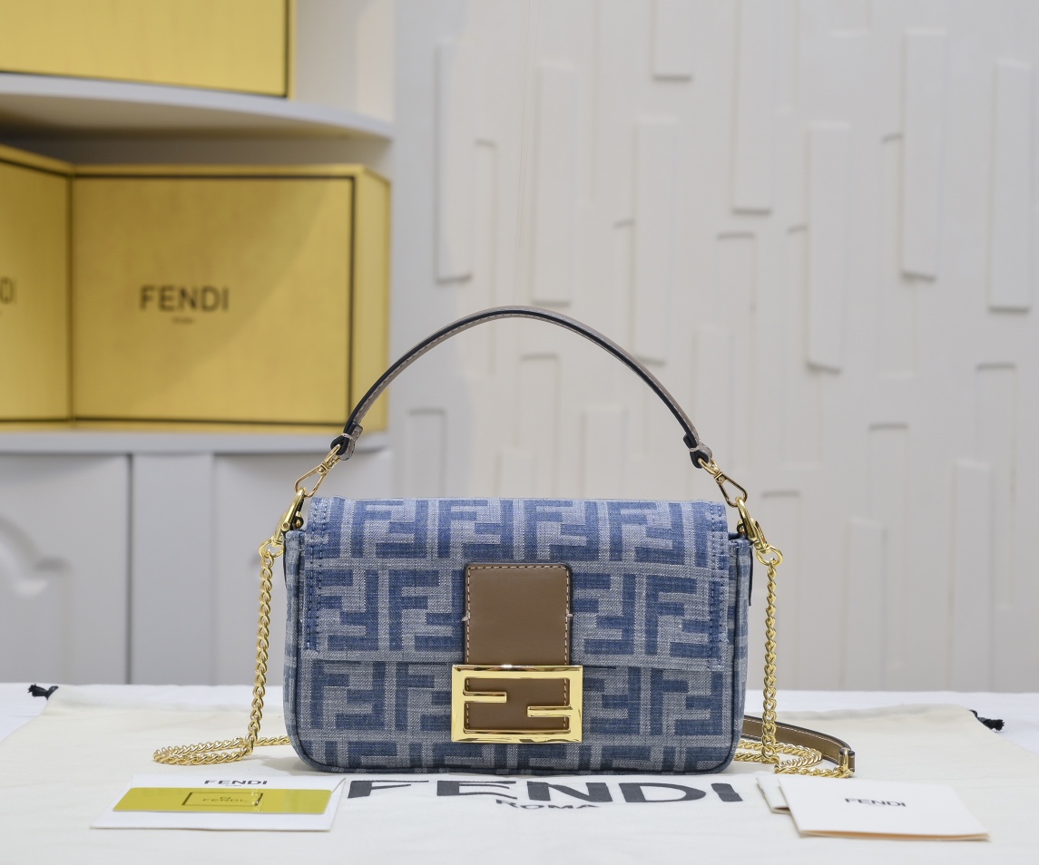 [TOP] FENDI FF Baguette Bag 19x10x4cm/26x13x6cm - Denim