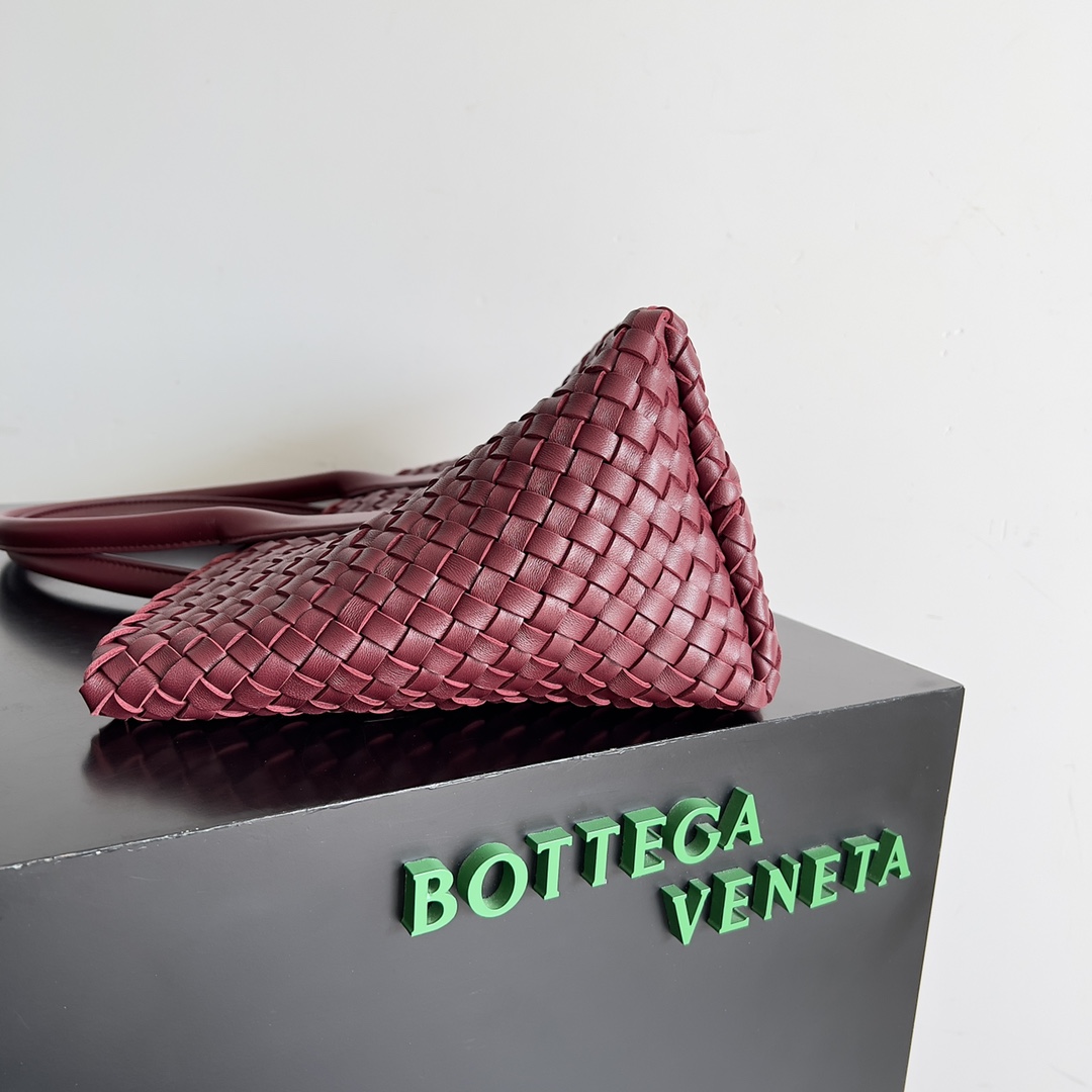 [TOP] Bottega Veneta BV Medium Cabat Bags - Red