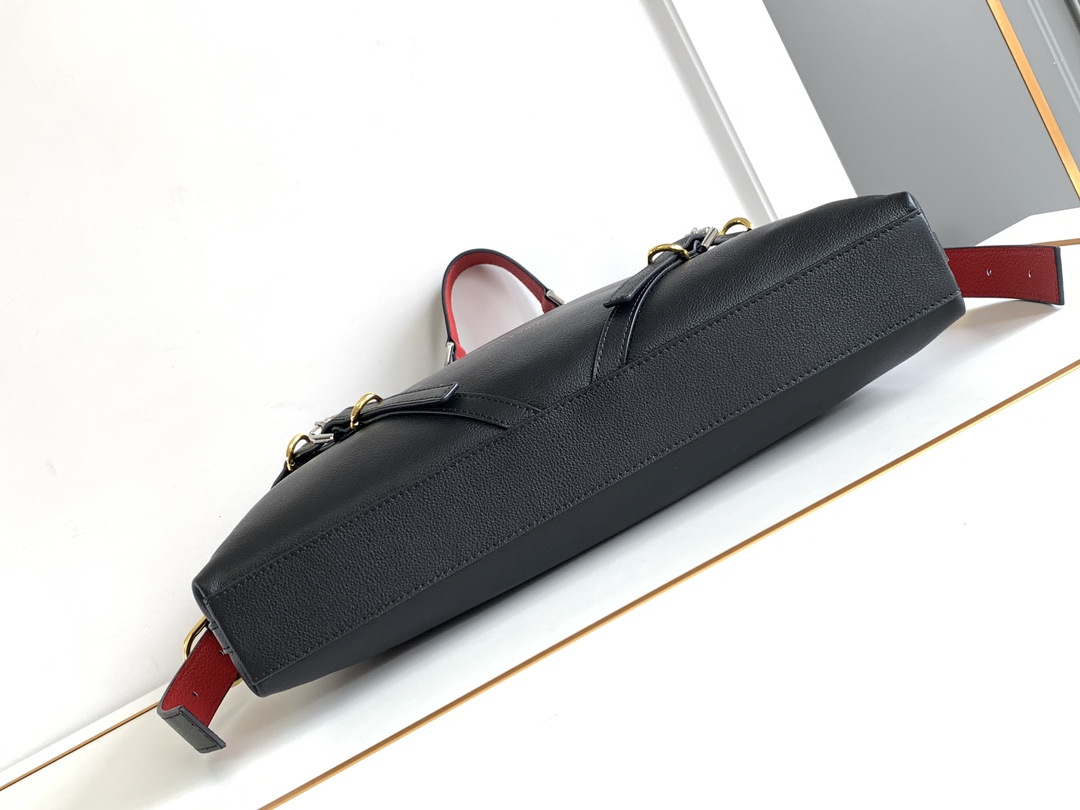 [Top] GIVENCHY Voyou Medium Bag 40 x 27 x 6.5 cm -Black