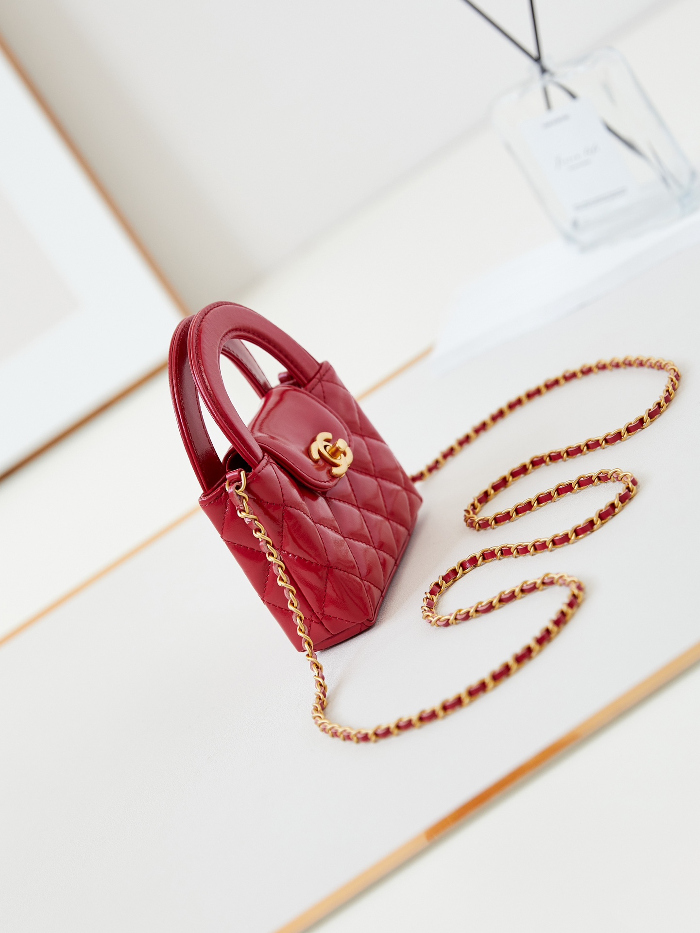[TOP] CHANEL Kelly Chain Bag 8.3x12.5x4 cm - Red