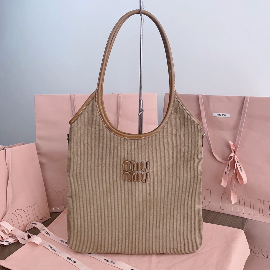 [TOP] Miu Miu Isedan Limited Tote Package 35x40cm - 3 Colour
