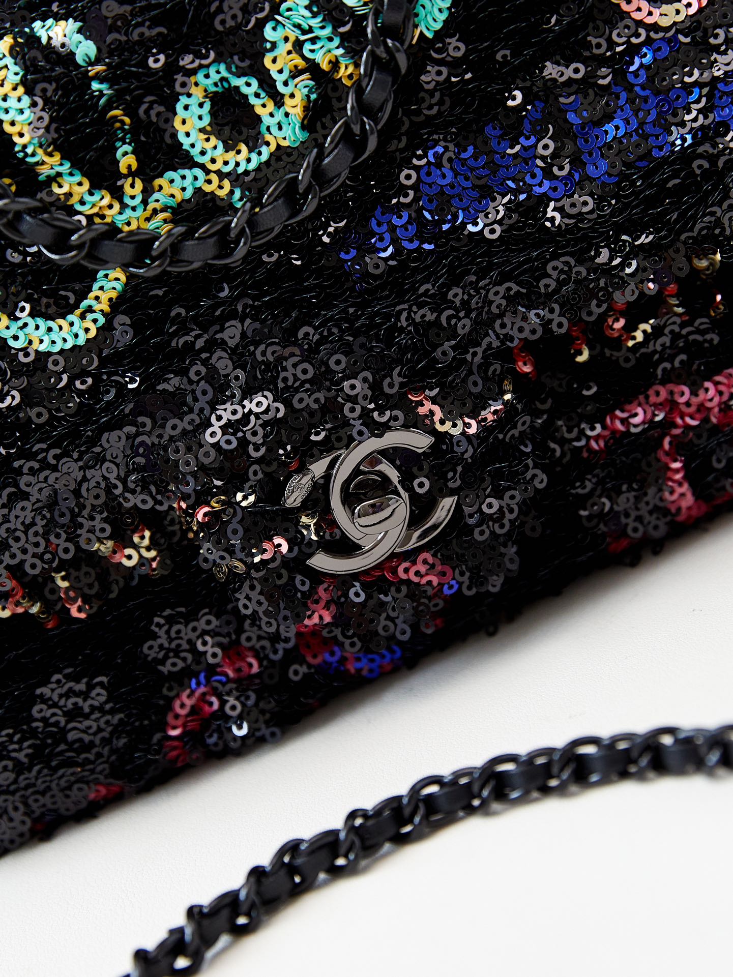 [TOP] CHANEL Flap Bag with Colorful Letter Sequins 14x21x8cm - Black