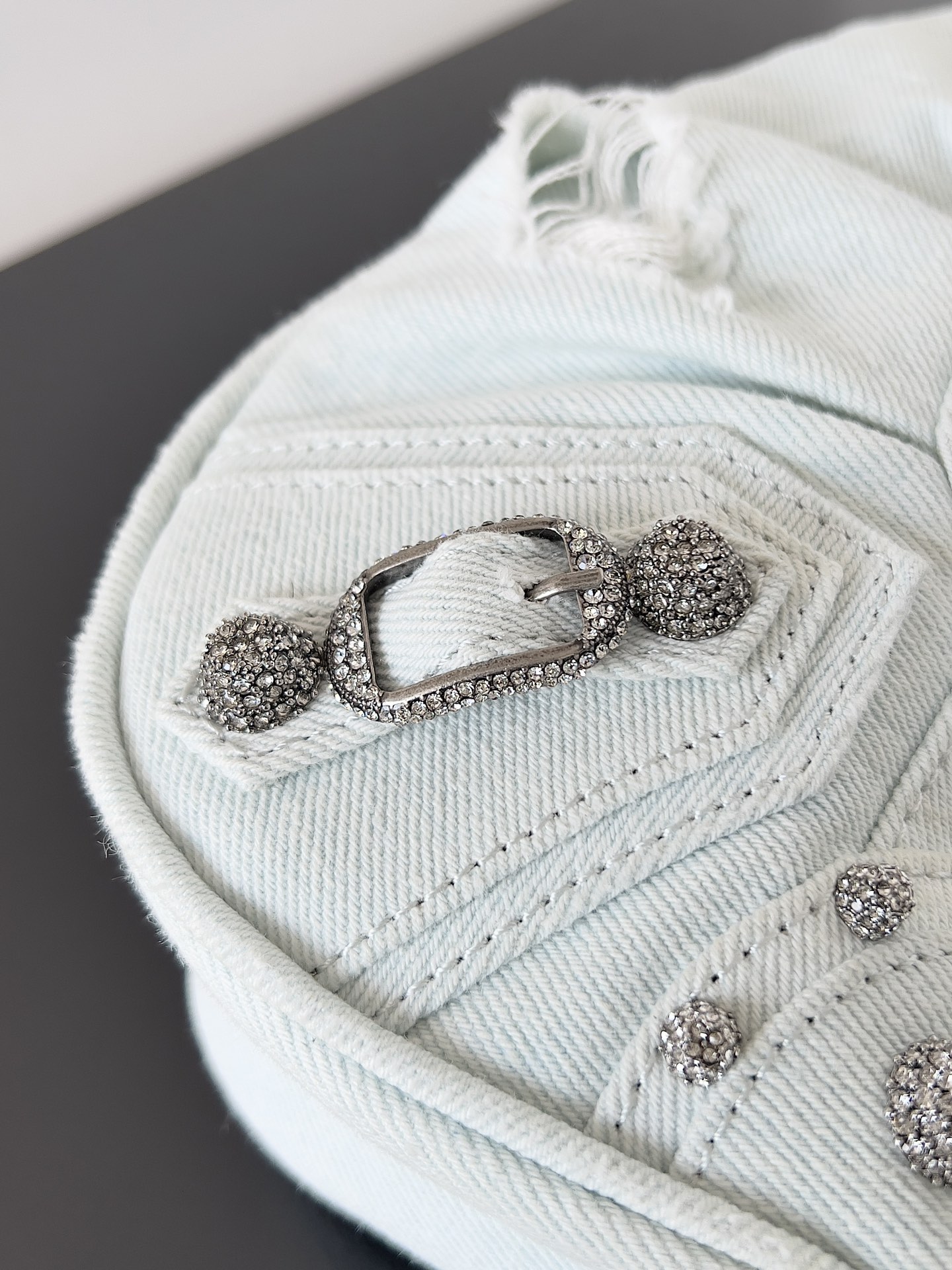 [TOP] BALENCIAGA Le Cagole Bag Small 25.9 x 16.0 x 9.9 cm -White