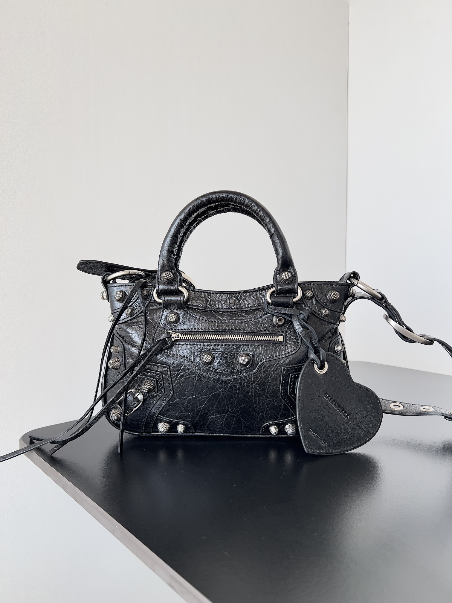 [TOP] BALENCIAGA Neo Cagole Bag Small 23.8×29.2×5 Cm -2 Colors