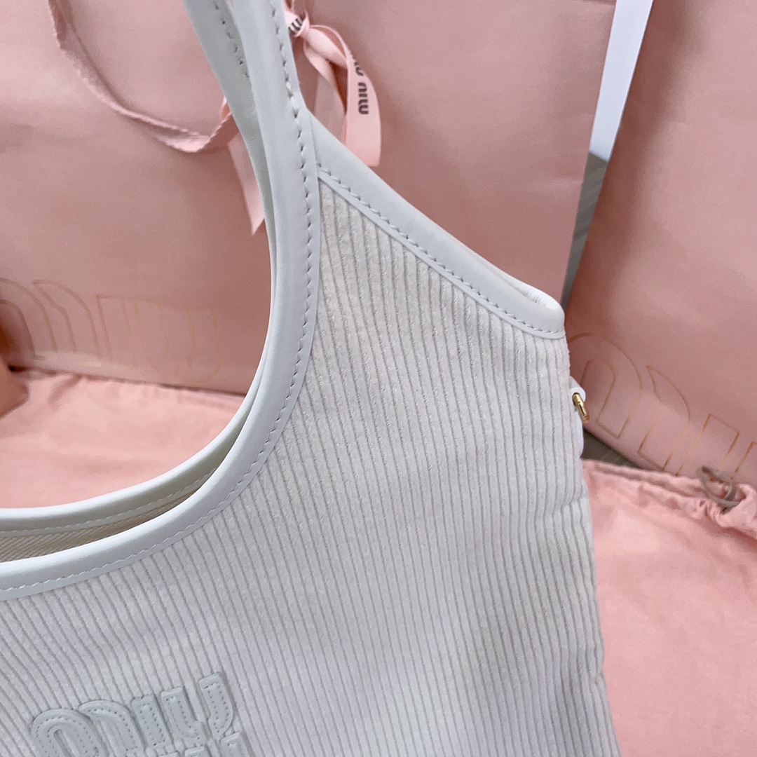 [TOP] Miu Miu Isedan Limited Tote Package 35x40cm - 3 Colour