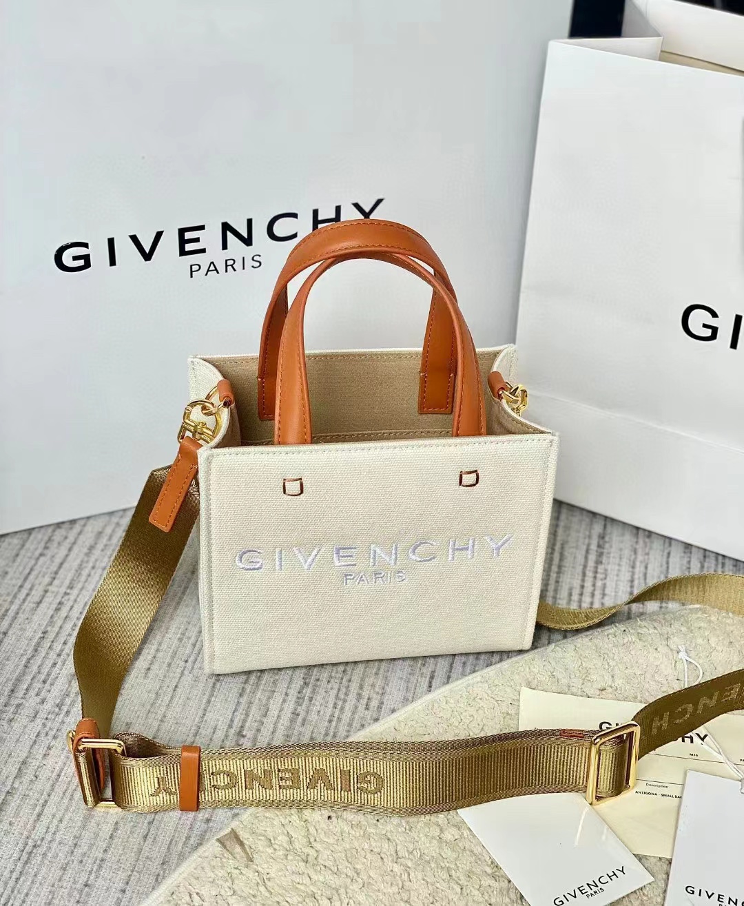 [Top] GIVENCHY G Tote Bag 19×8×16 cm/37×13×26 cm - White