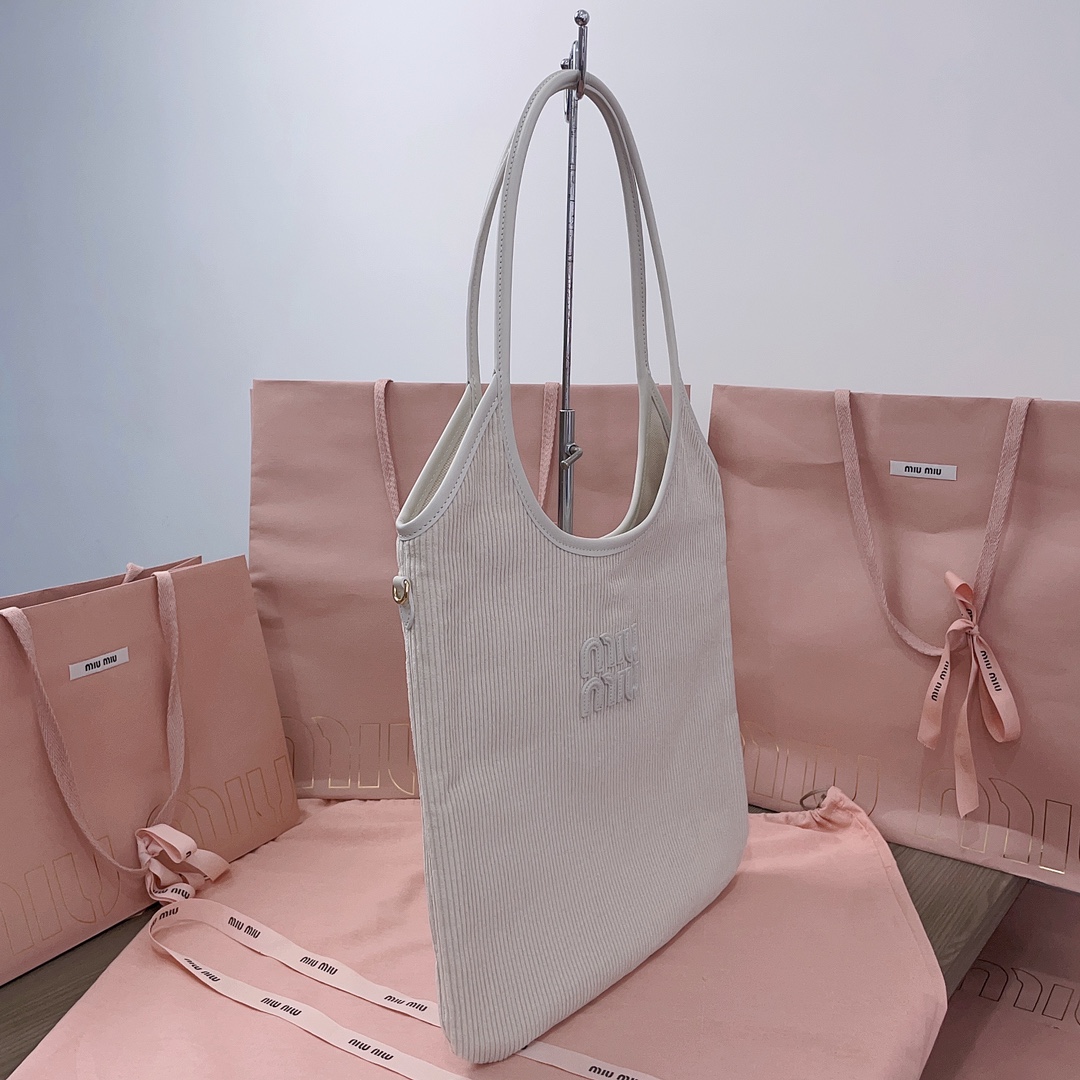 [TOP] Miu Miu Isedan Limited Tote Package 35x40cm - 3 Colour
