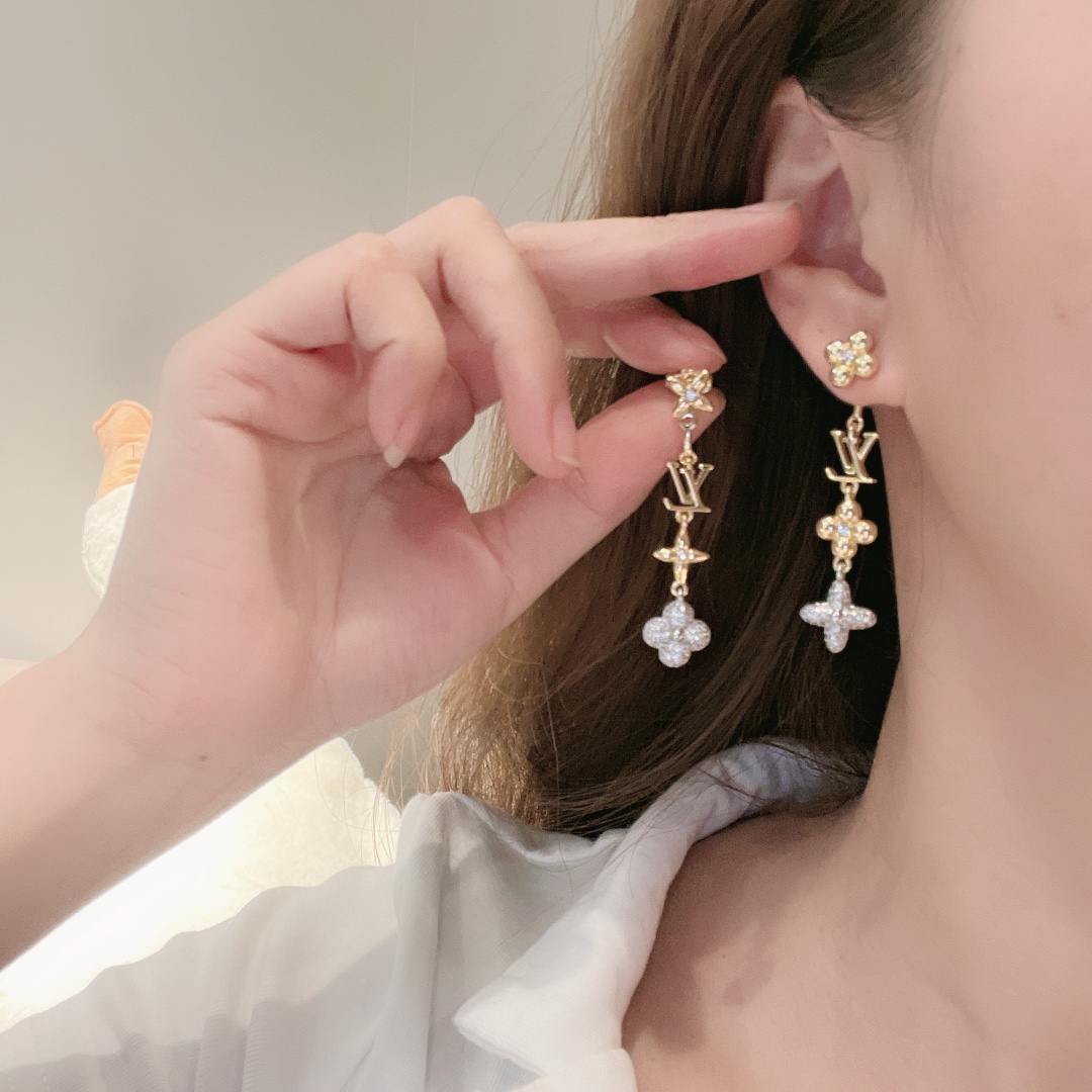 [TOP] Louis Vuitton LV Earrings