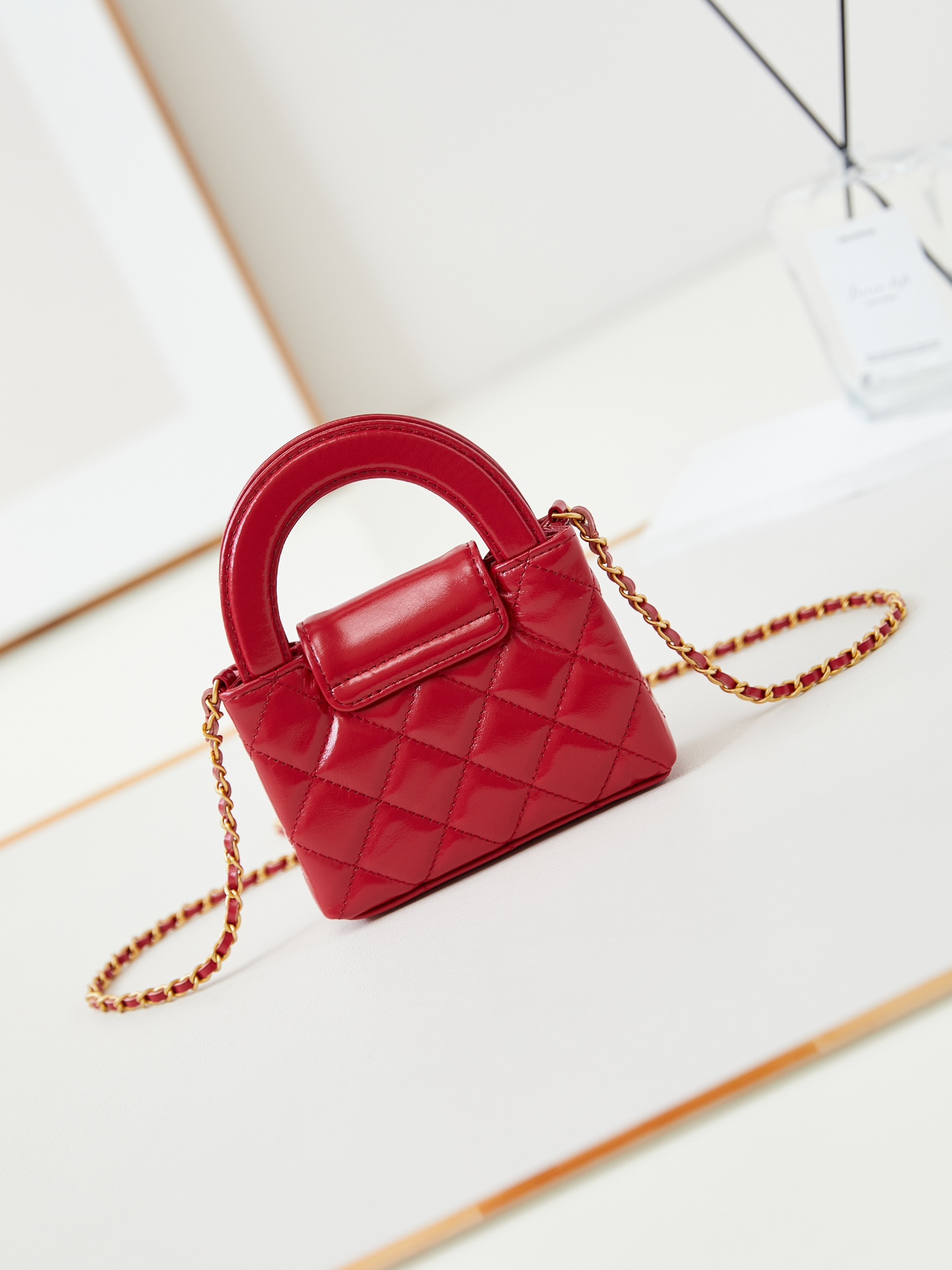 [TOP] CHANEL Kelly Chain Bag 8.3x12.5x4 cm - Red