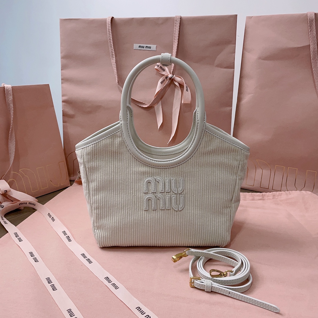 [TOP] Miu Miu Isedan Limited Tote Package 22X 14X11cm - 3 Colour