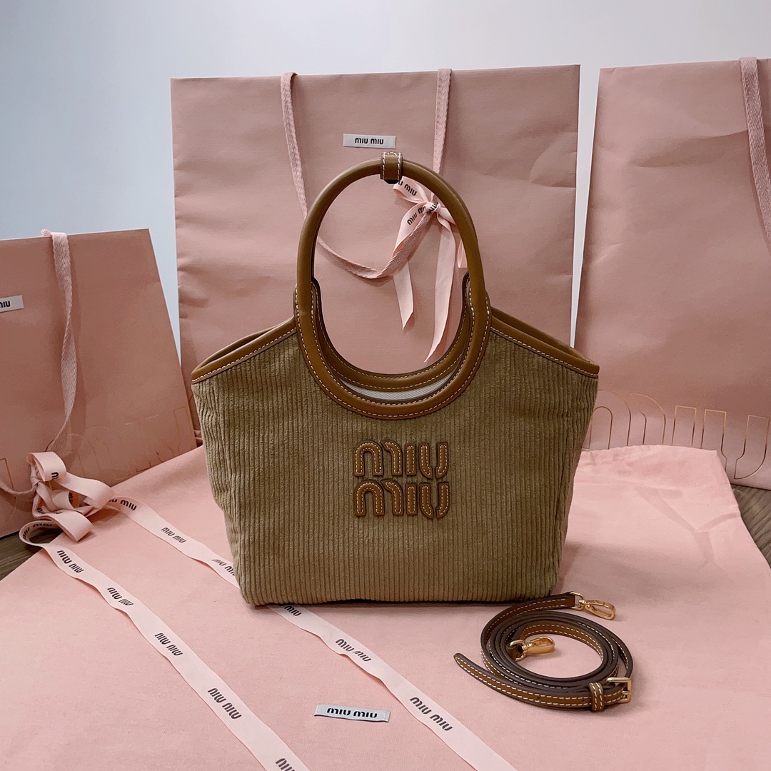 [TOP] Miu Miu Isedan Limited Tote Package 22X 14X11cm - 3 Colour