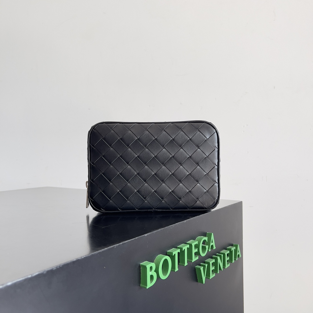 [TOP] Bottega Veneta BV Men's Cowhide Woven Handbag