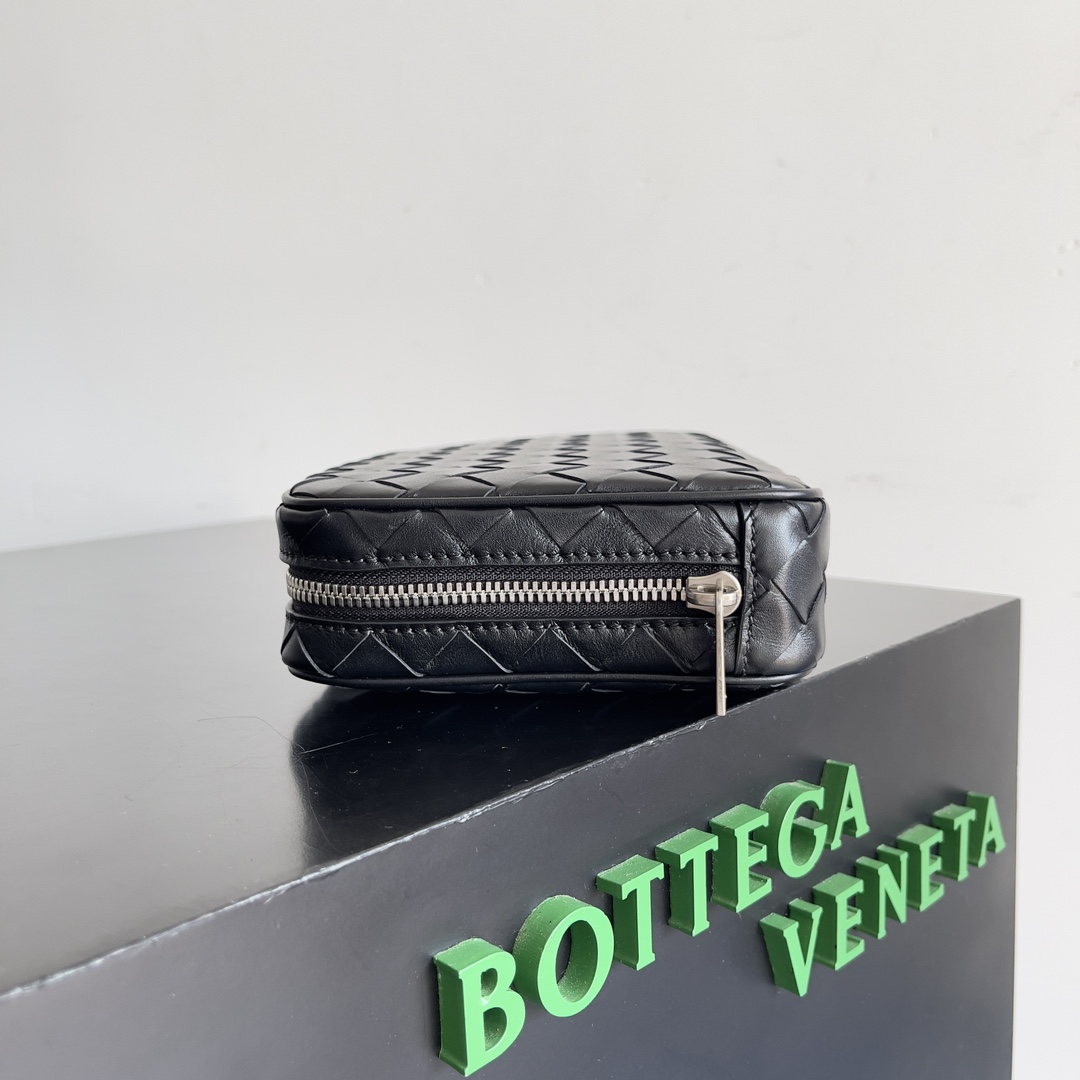 [TOP] Bottega Veneta BV Men's Cowhide Woven Handbag