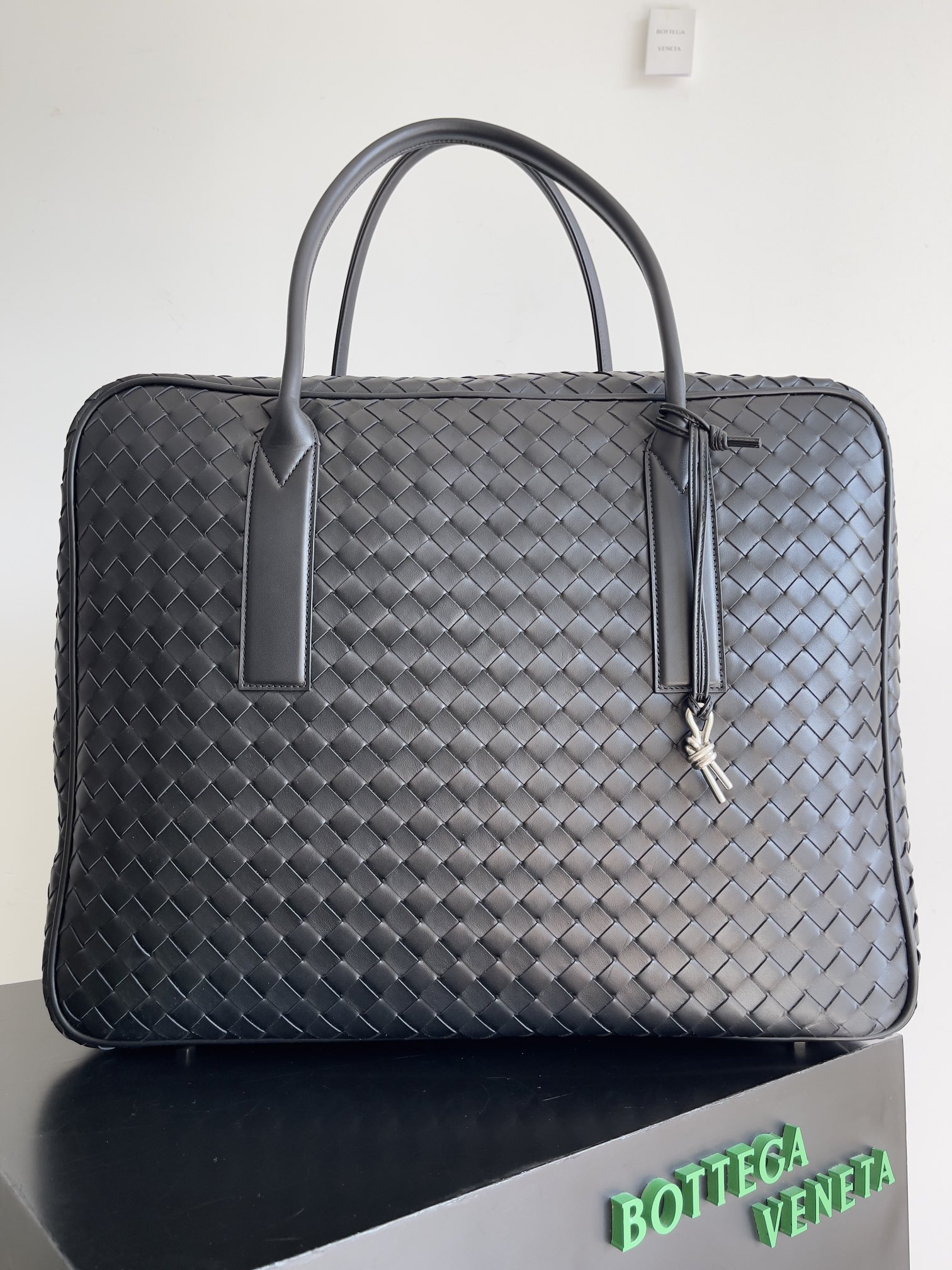 [TOP] Bottega Veneta BV Men's Travel Bag - Black