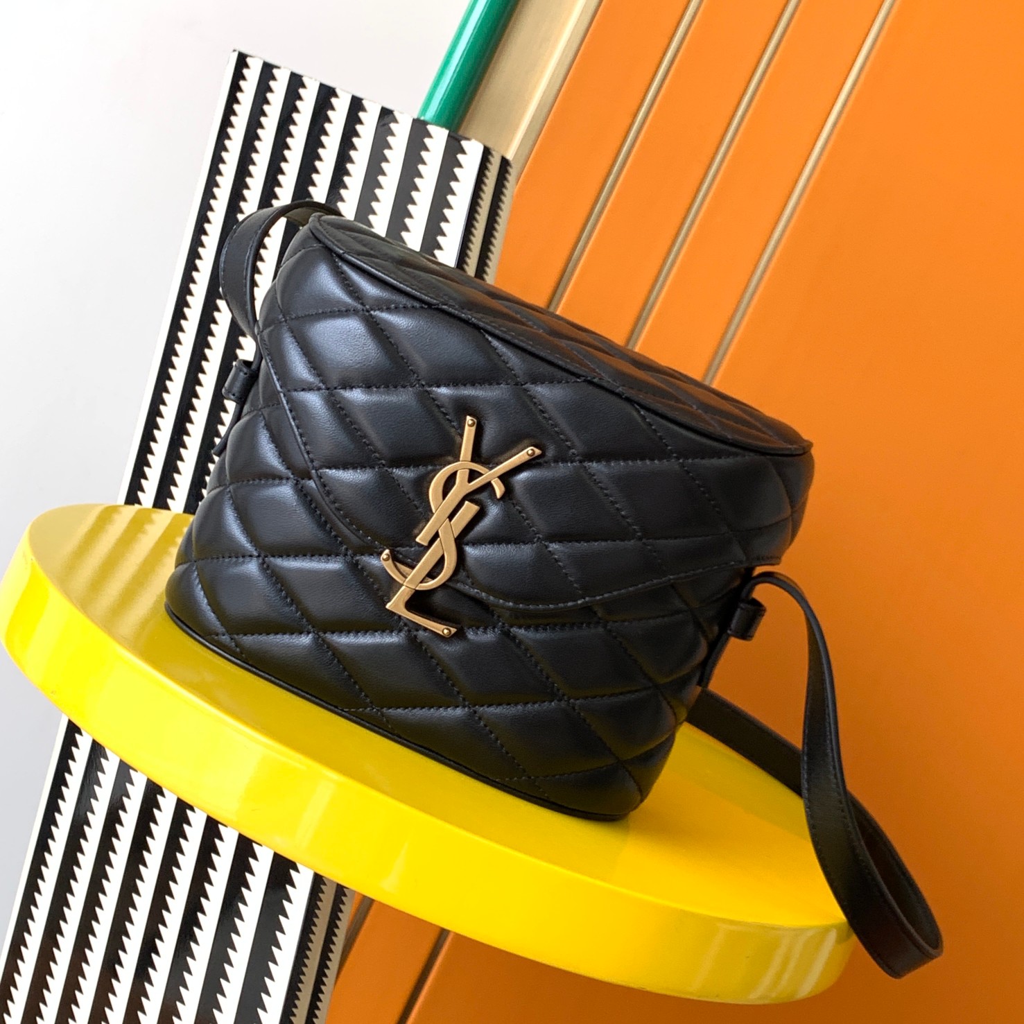 [TOP] Yves Saint Laurent YSL Lambskin Box Bag 19x15x8cm - Black & GHW/SHW