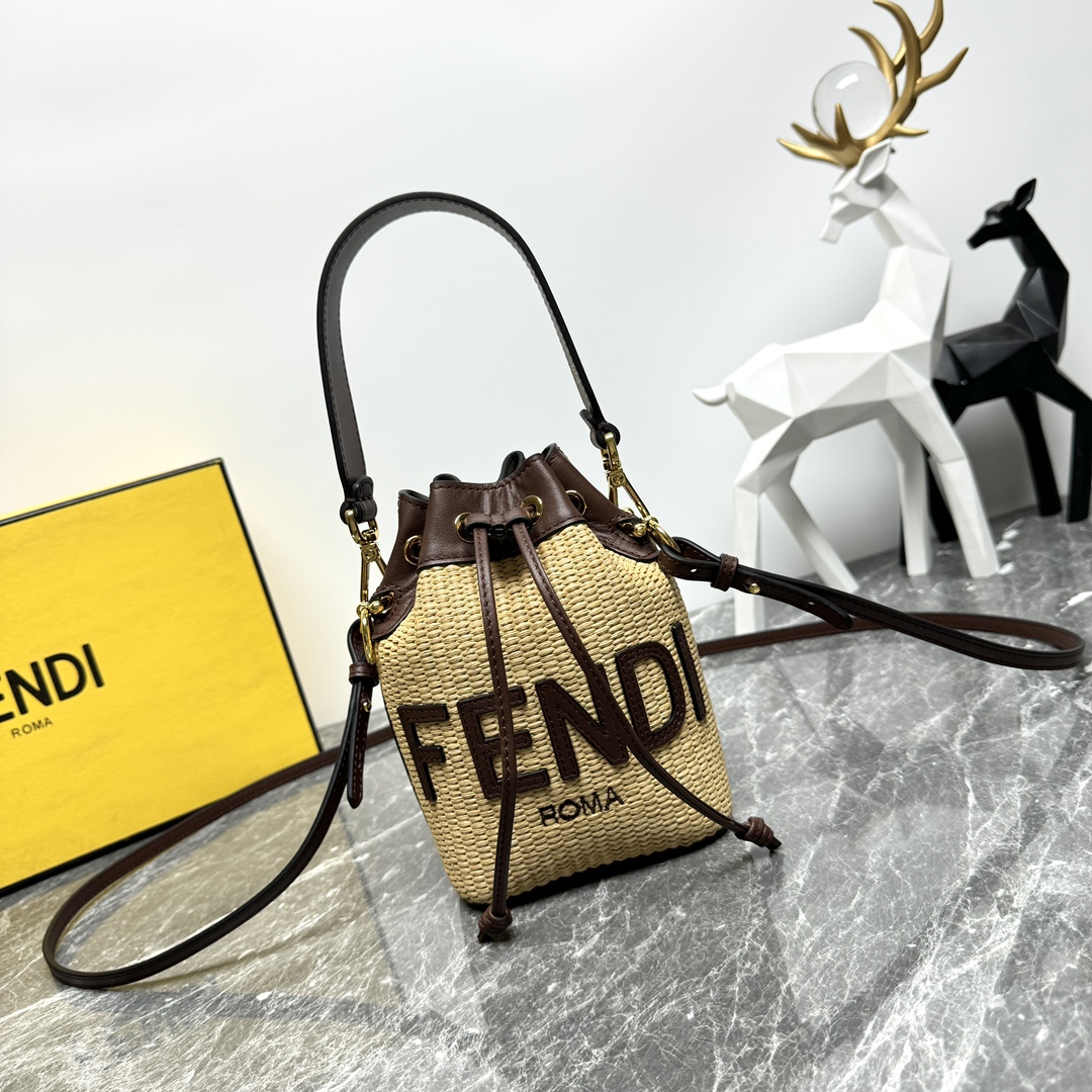 [TOP] FENDI Mon Tresor Bucket Bag 12x14x8cm
