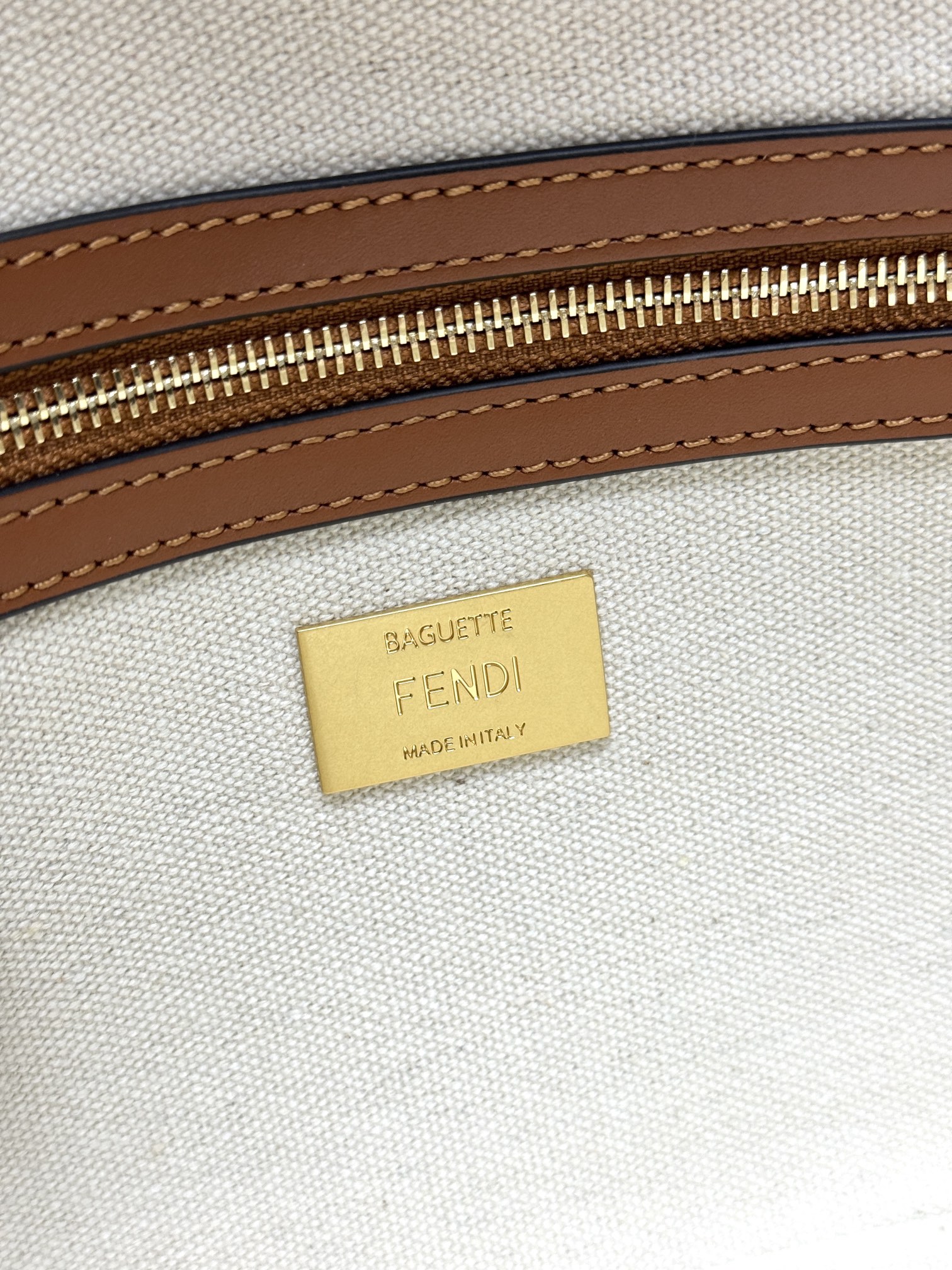[TOP] FENDI Baguette Bag Colorful Embroidery 26x13x6cm - Beige - 711 Luxury