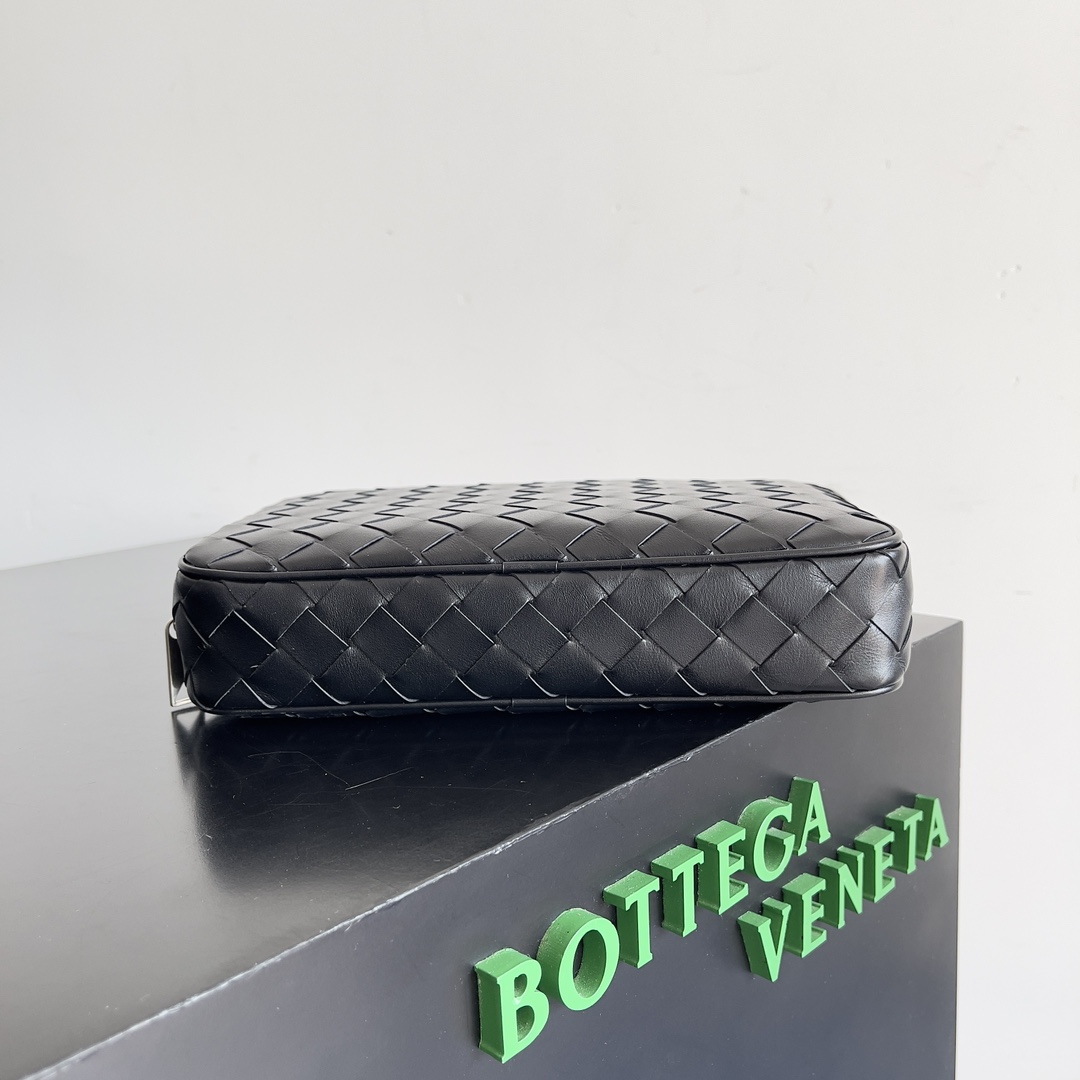 [TOP] Bottega Veneta BV Men's Cowhide Woven Handbag