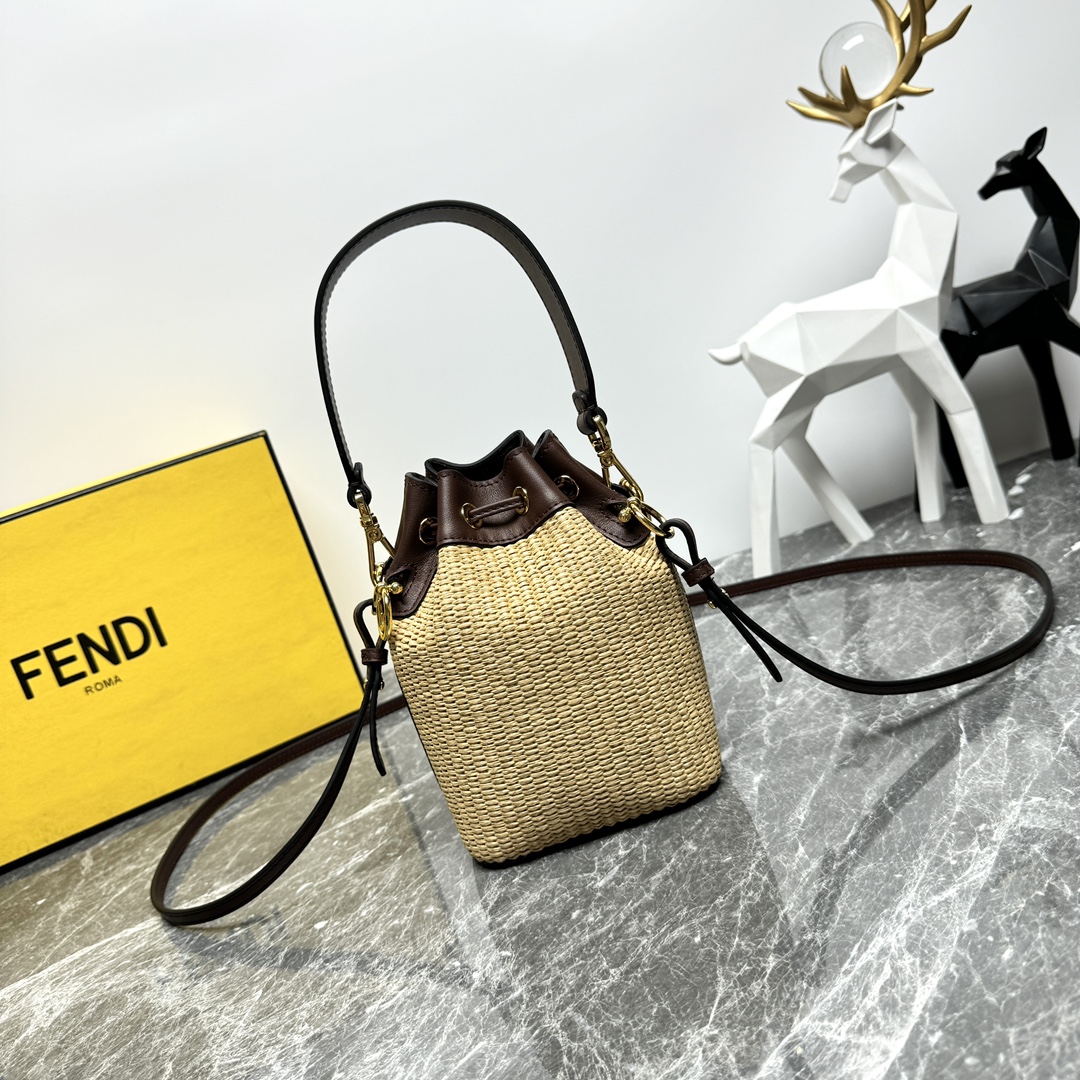 [TOP] FENDI Mon Tresor Bucket Bag 12x14x8cm