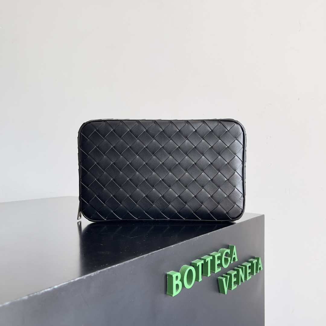 [TOP] Bottega Veneta BV Men's Cowhide Woven Handbag