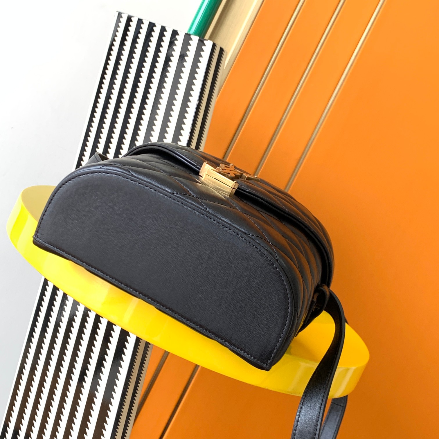 [TOP] Yves Saint Laurent YSL Lambskin Box Bag 19x15x8cm - Black & GHW/SHW