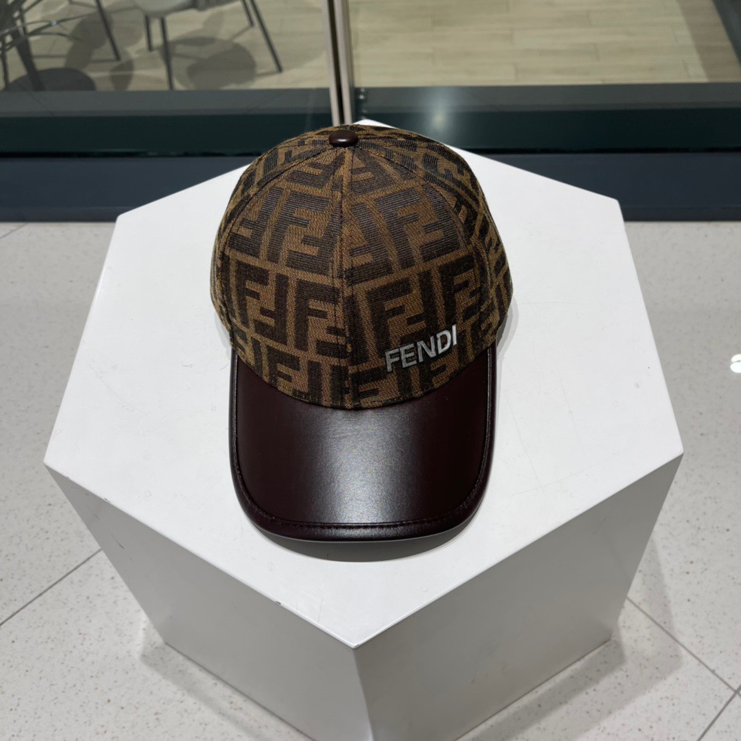 [TOP] FENDI Baseball Hat - 2 Colors