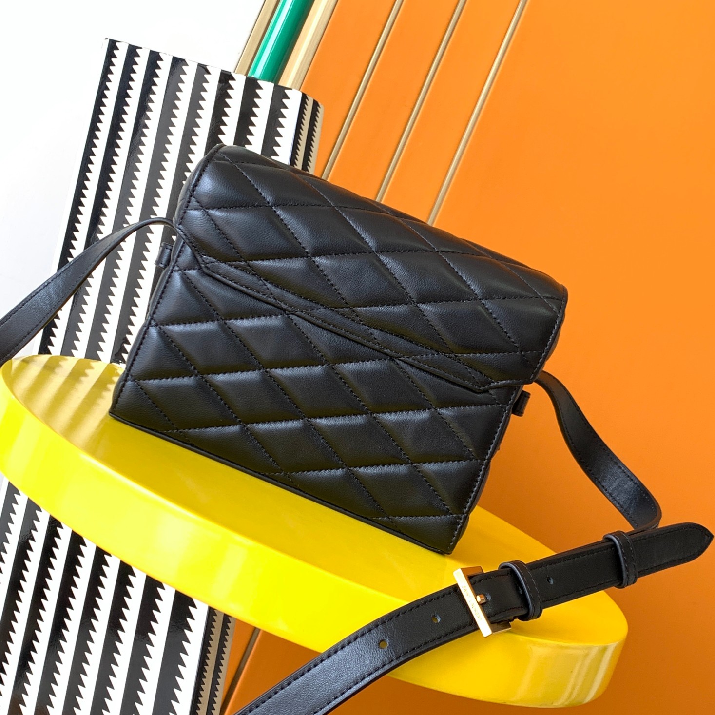 [TOP] Yves Saint Laurent YSL Lambskin Box Bag 19x15x8cm - Black & GHW/SHW