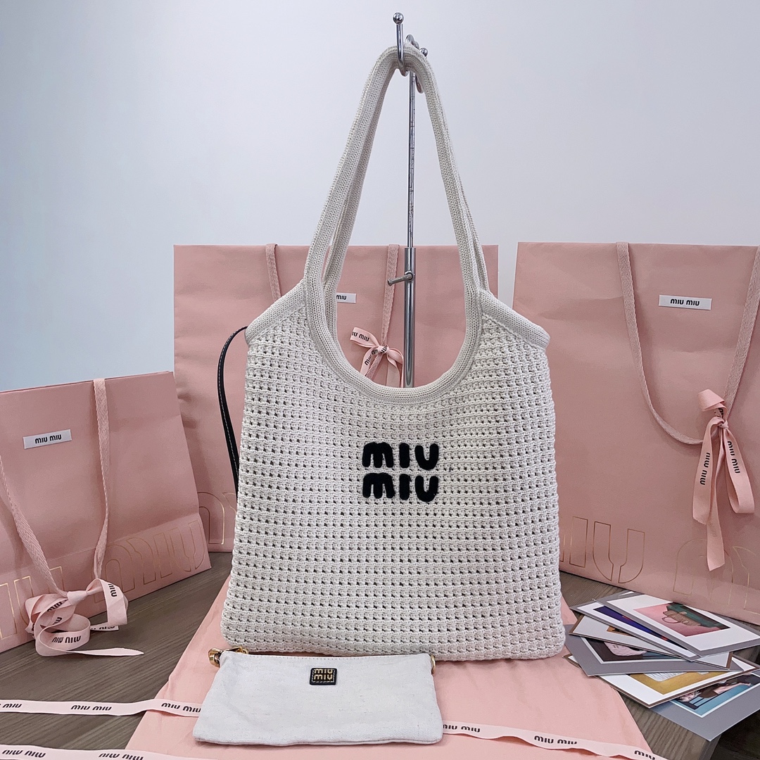 [TOP] Miu Miu Hollow Knit Tote Bag 35x40cm - White