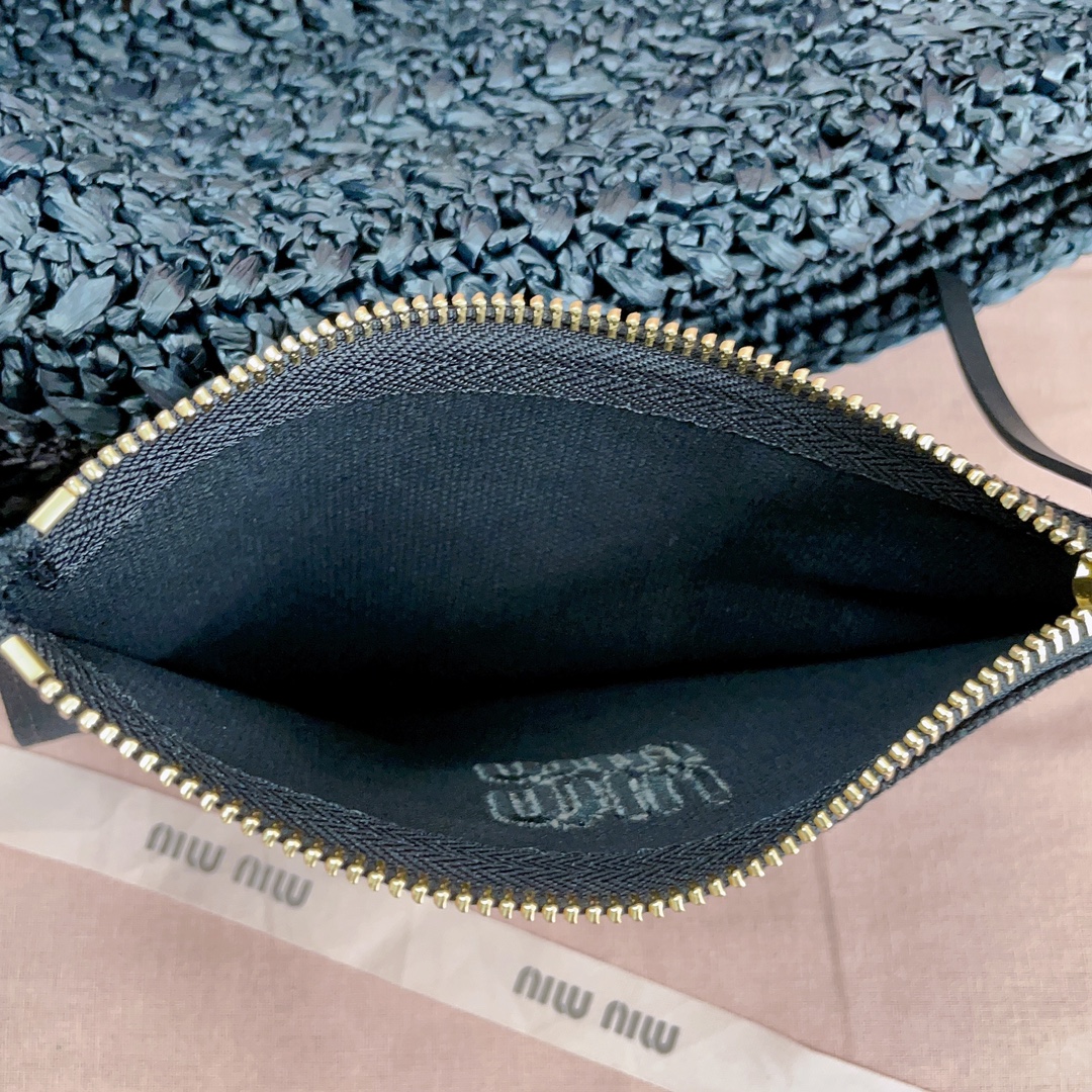 [TOP] Miu Miu Woven Bag 44*31.5*8cm - Black