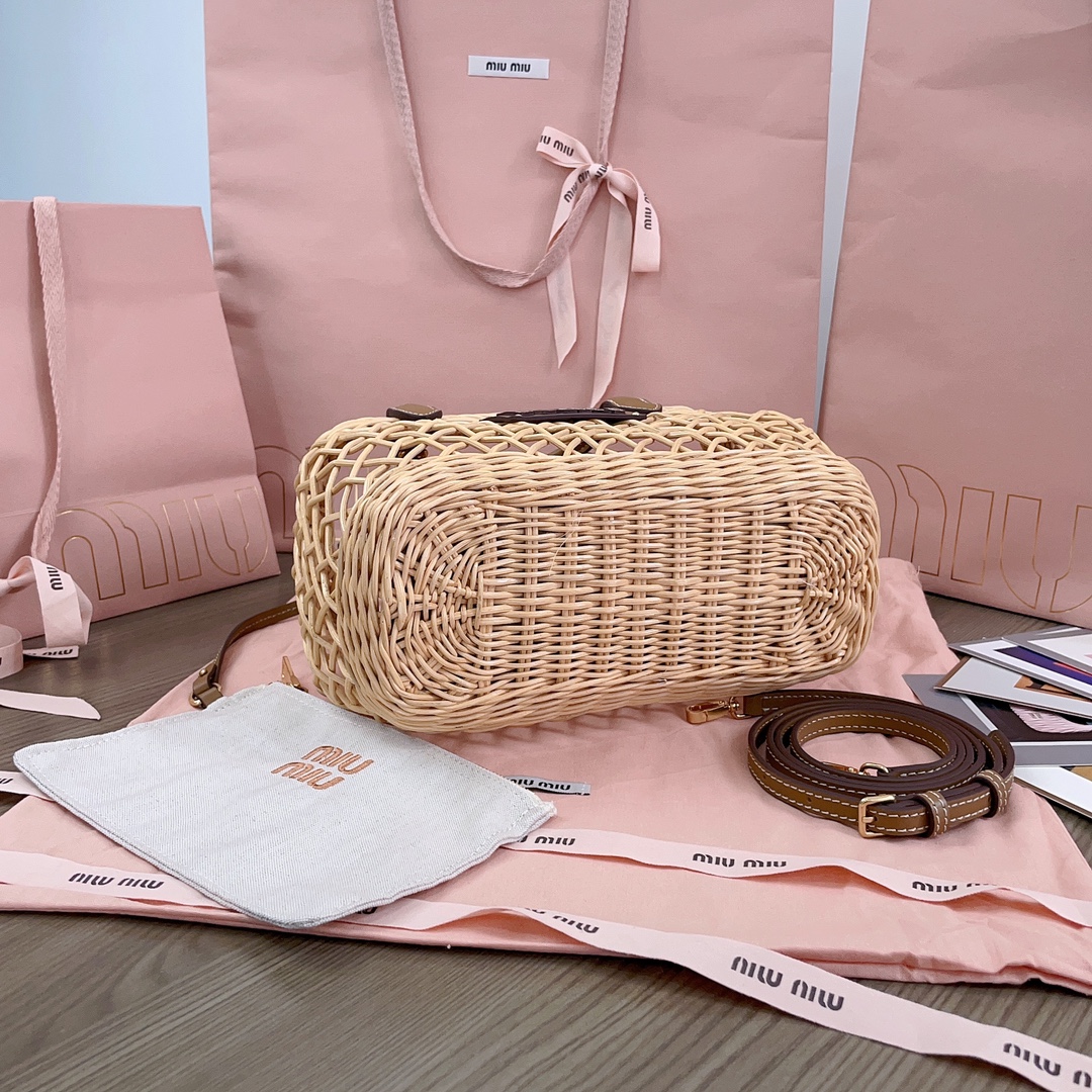 [TOP] Miu Miu Weaving Hollow Vegetable Baskets 24 X 18 X 9 cm