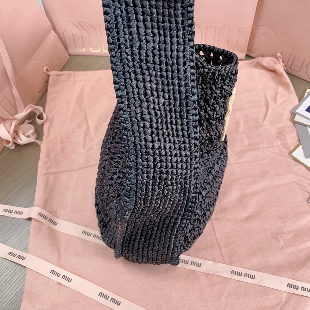[TOP] Miu Miu Woven Bag 44*31.5*8cm - Black