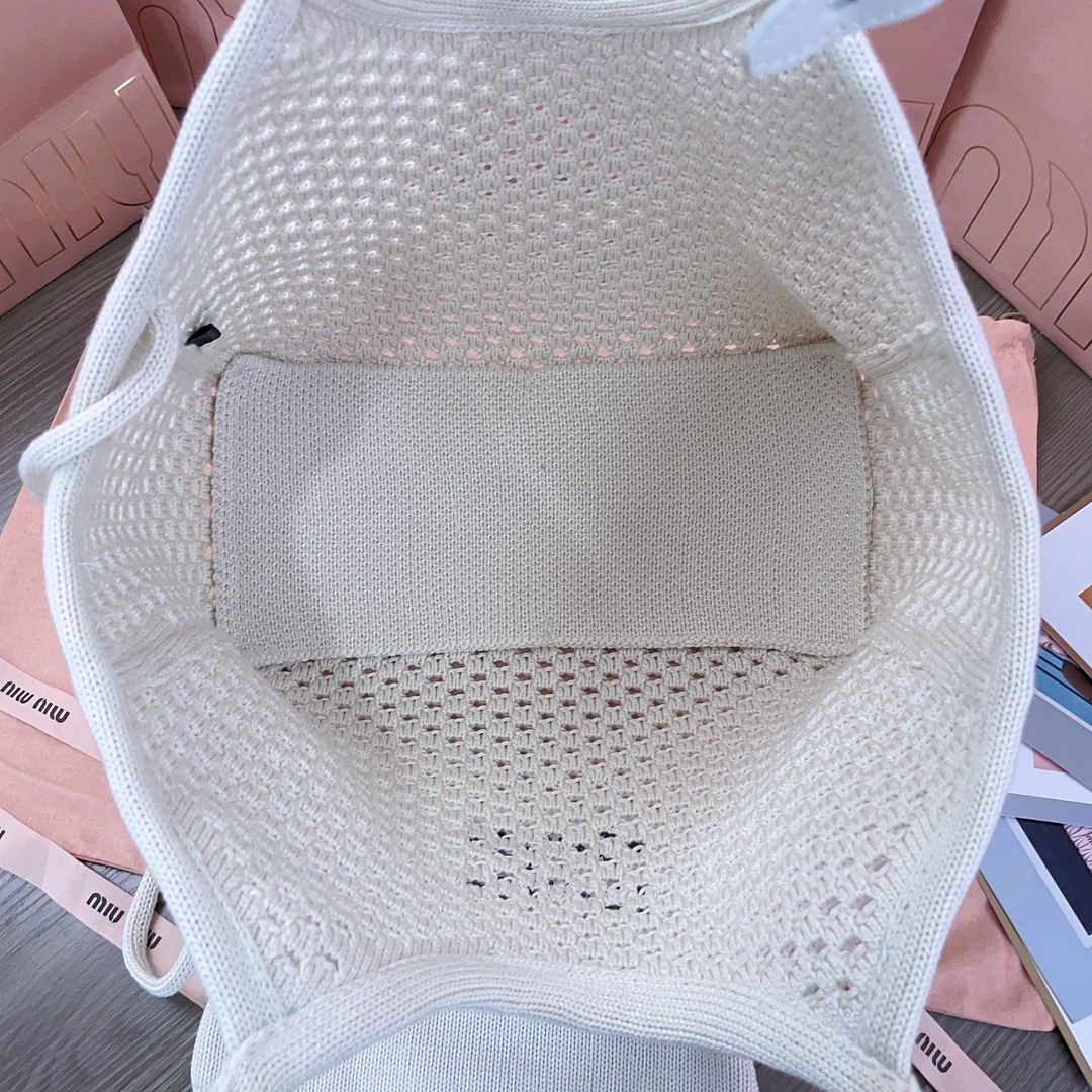 [TOP] Miu Miu Hollow Woven Tote Bag 28X 26X12.5cm