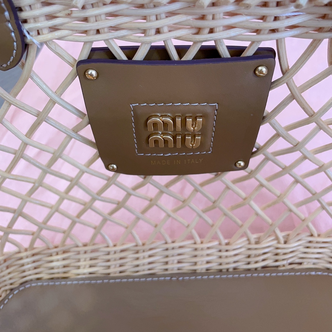 [TOP] Miu Miu Weaving Hollow Vegetable Baskets 24 X 18 X 9 cm