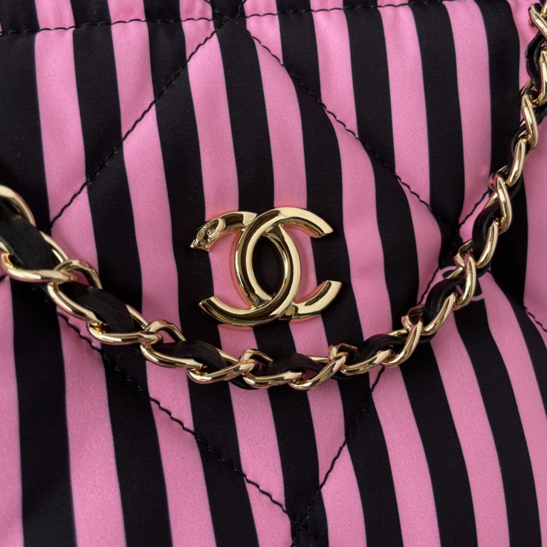 [TOP] CHANEL Cocobeach Bag 36x35x2cm - 2 Color