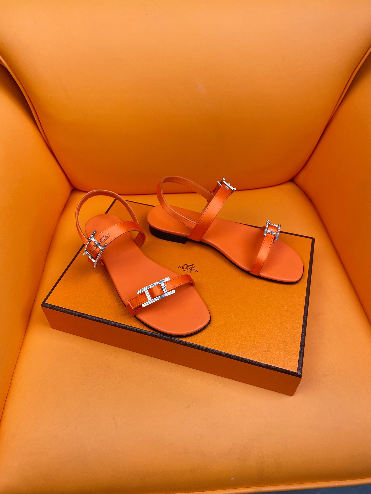 [TOP] HERMES Diamond Buckle Sandals - 5 Color