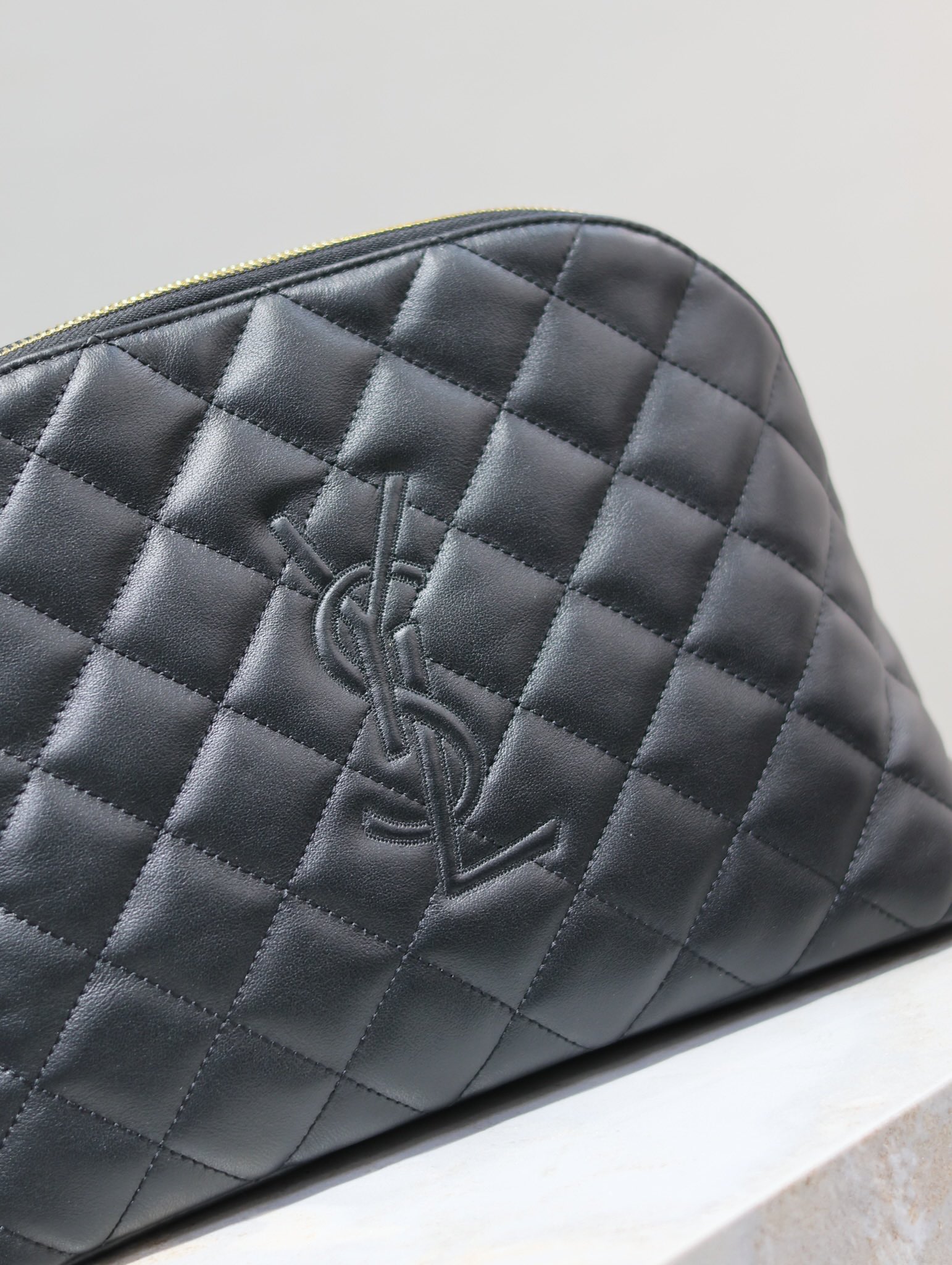 [TOP] Yves Saint Laurent YSL Le Cassandre Cosmetic Bag 30×20×11cm - Black