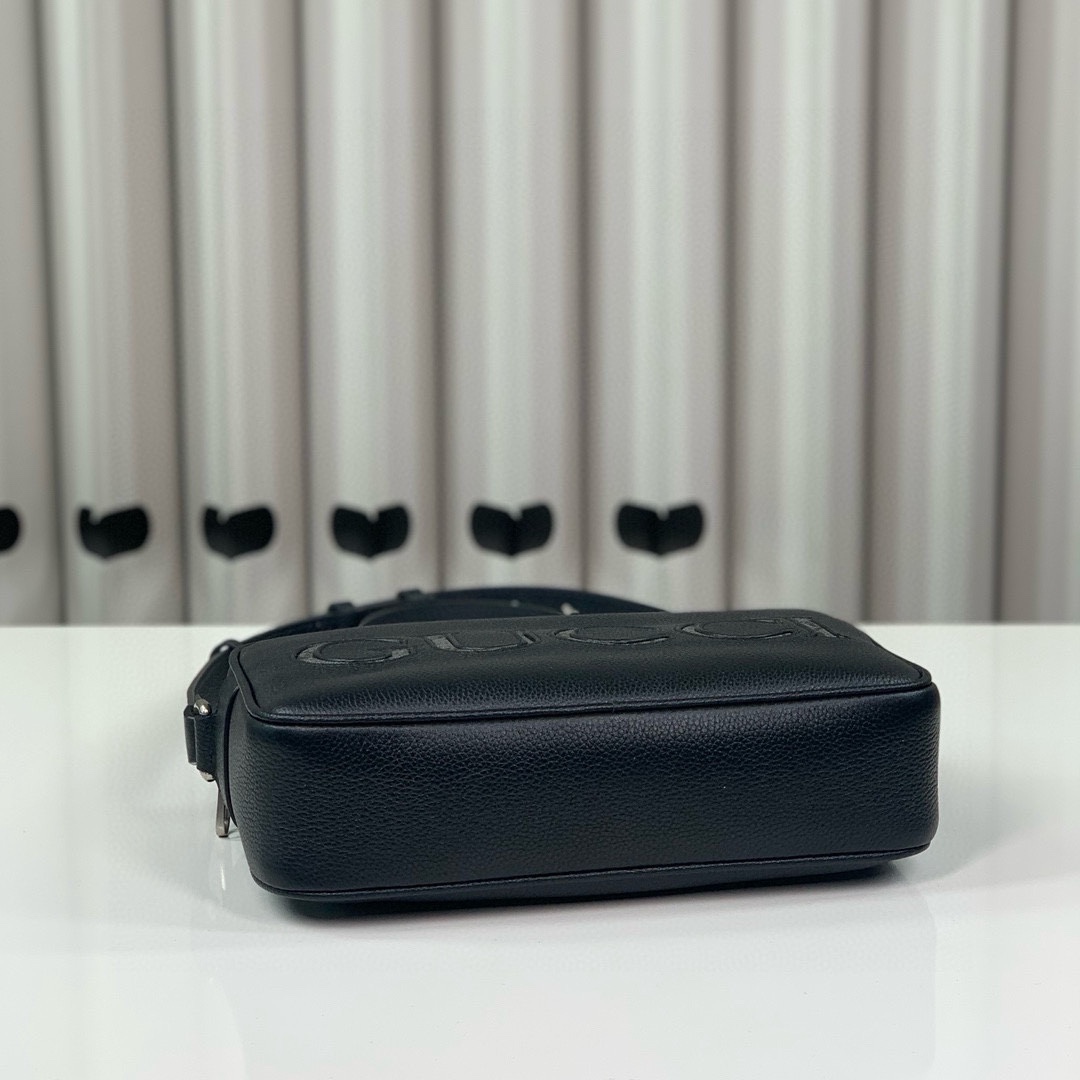 [TOP] GUCCI Shoulder Bag 14X23.5X6cm - Black