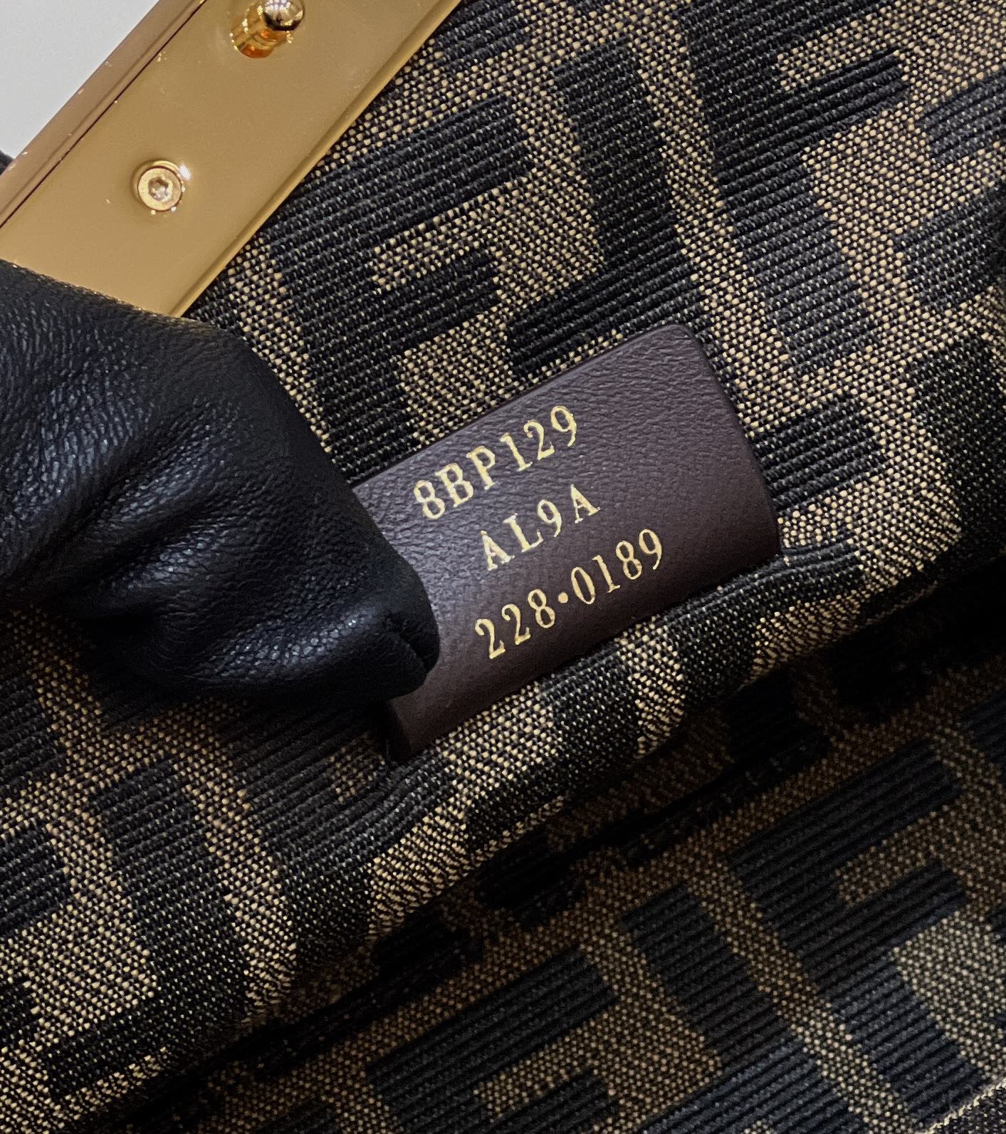 [TOP] FENDI First Bag 26x9.5x18cm - Beige