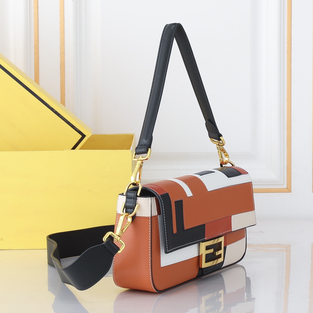 [TOP] FENDI Baguette Bag Cowhide Color Stitching 27x15x6cm - 2 Color