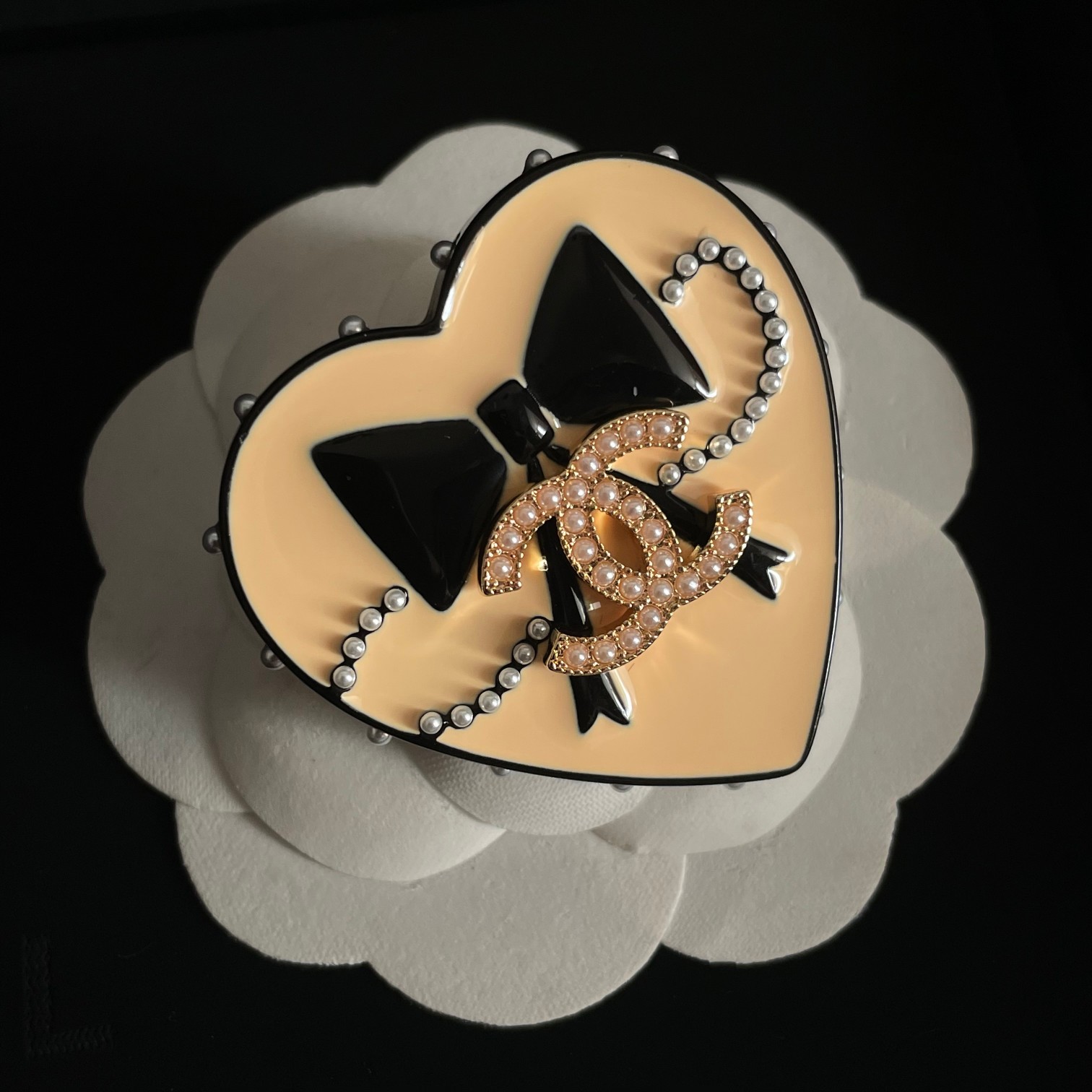 [TOP] CHANEL CC Brooch