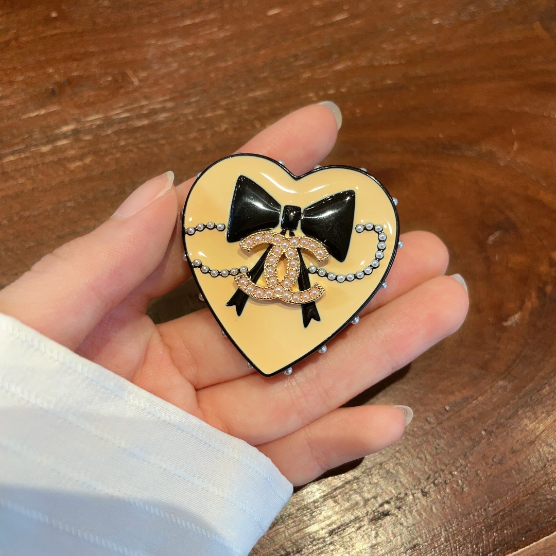 [TOP] CHANEL CC Brooch