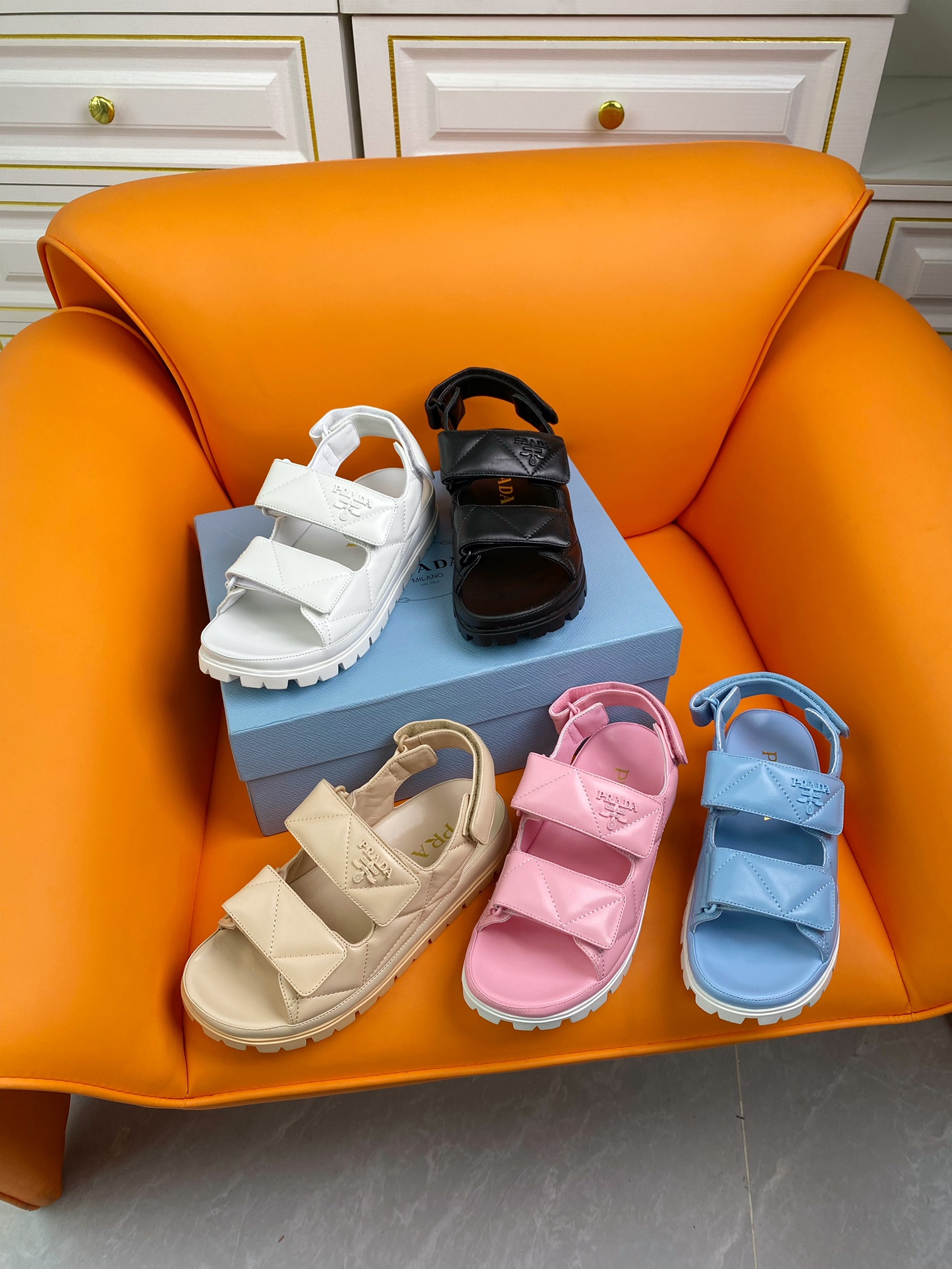 [TOP] PRADA Thick Sole Sandals - 5 Color