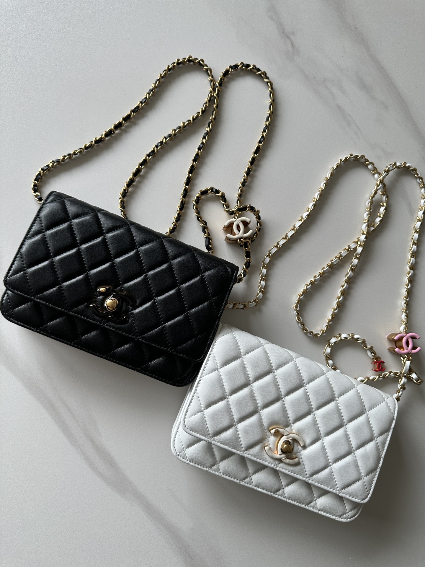 [TOP] CHANEL Flap Bag with Colorful Enamel Buckle 19cm - 2 Color